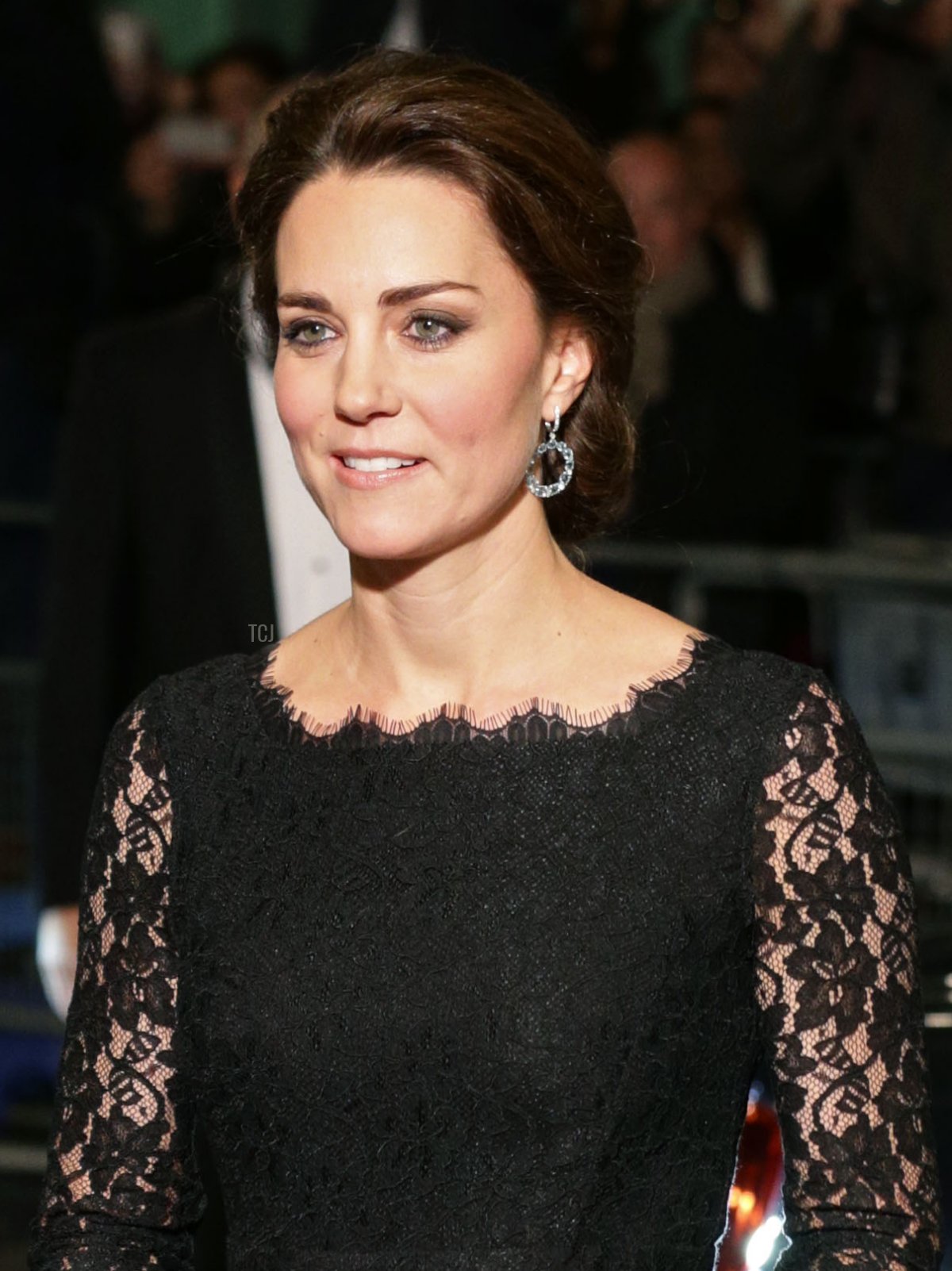 La Duchessa di Cambridge arriva per la Performance della Royal Variety al London Palladium il 13 novembre 2014 a Londra, Inghilterra (Yui Mok - WPA Pool/Getty Images)