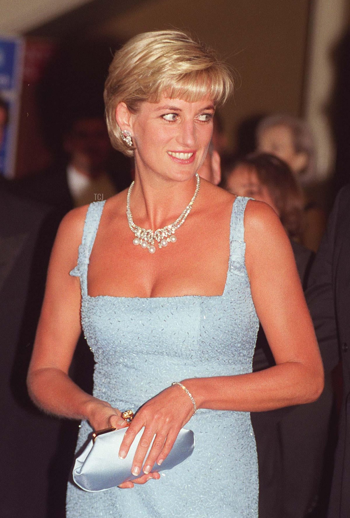 Diana, Principessa di Galles assiste a una spettacolo del Lago dei Cigni dall'English National Ballet al Royal Albert Hall di Londra il 3 Giugno 1997 (Globe Photos/Zuma Press/Alamy)