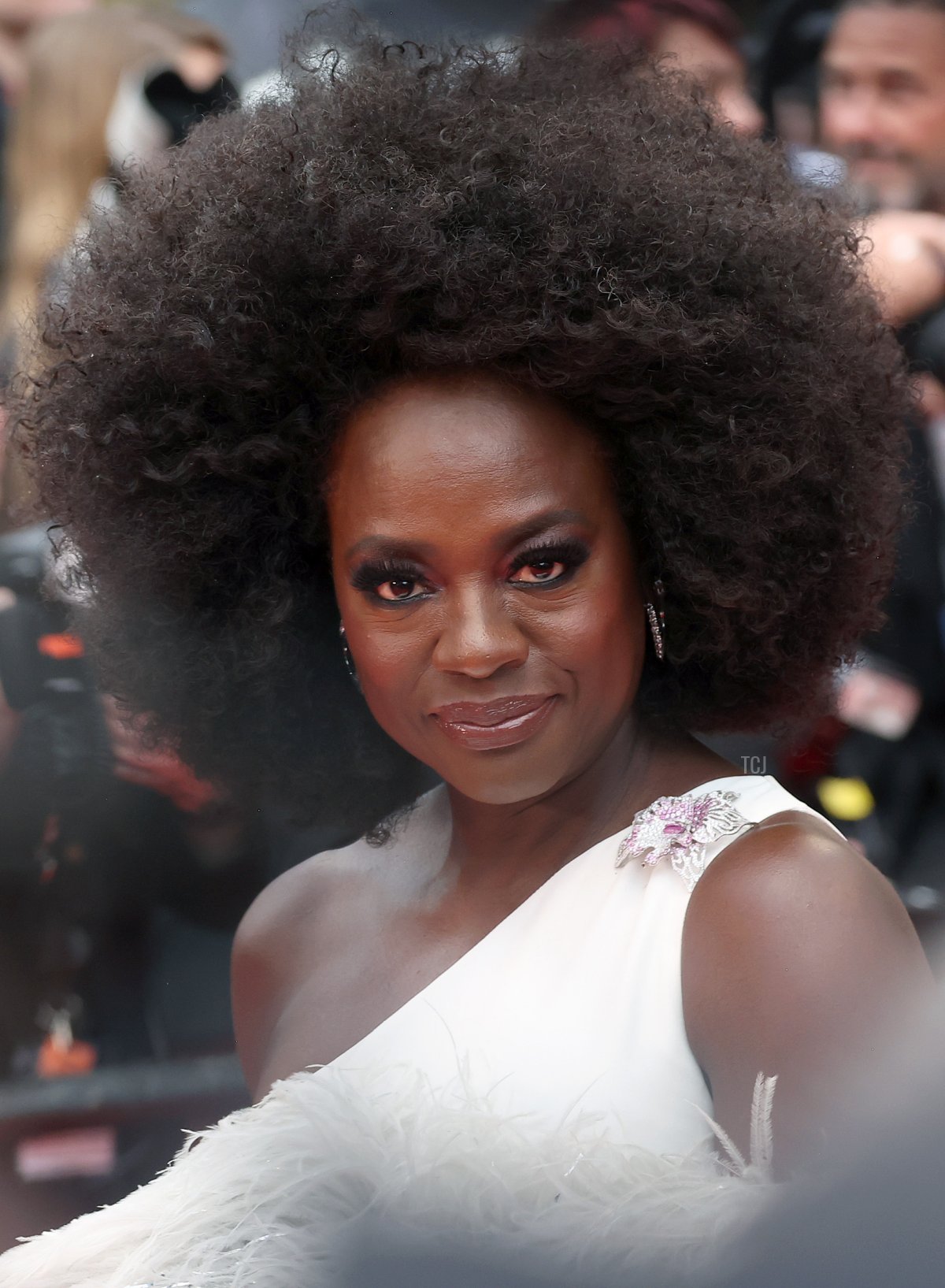 Viola Davis arriva per la proiezione del film 'Kaibutsu' durante il 76° Festival del Cinema di Cannes in Francia il 17 maggio 2023 (Mike Coppola/Getty Images)