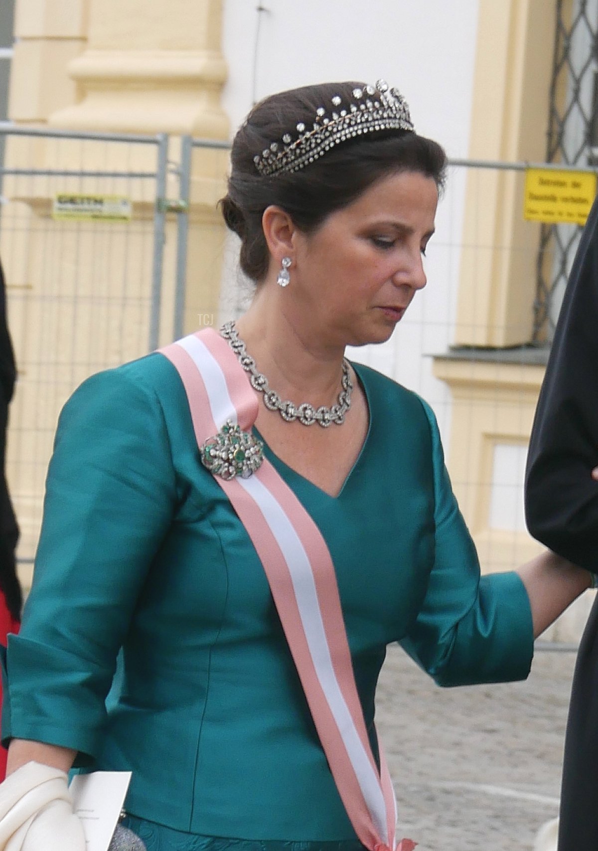 La Duchessa di Braganza arriva per un gala di matrimonio che celebra il Principe Ludwig di Baviera e Sophie-Alexandra Evekink a Palazzo Nymphenburg a Monaco, 20 Maggio 2023 (Fotografia © Stefan. Non riprodurre.)