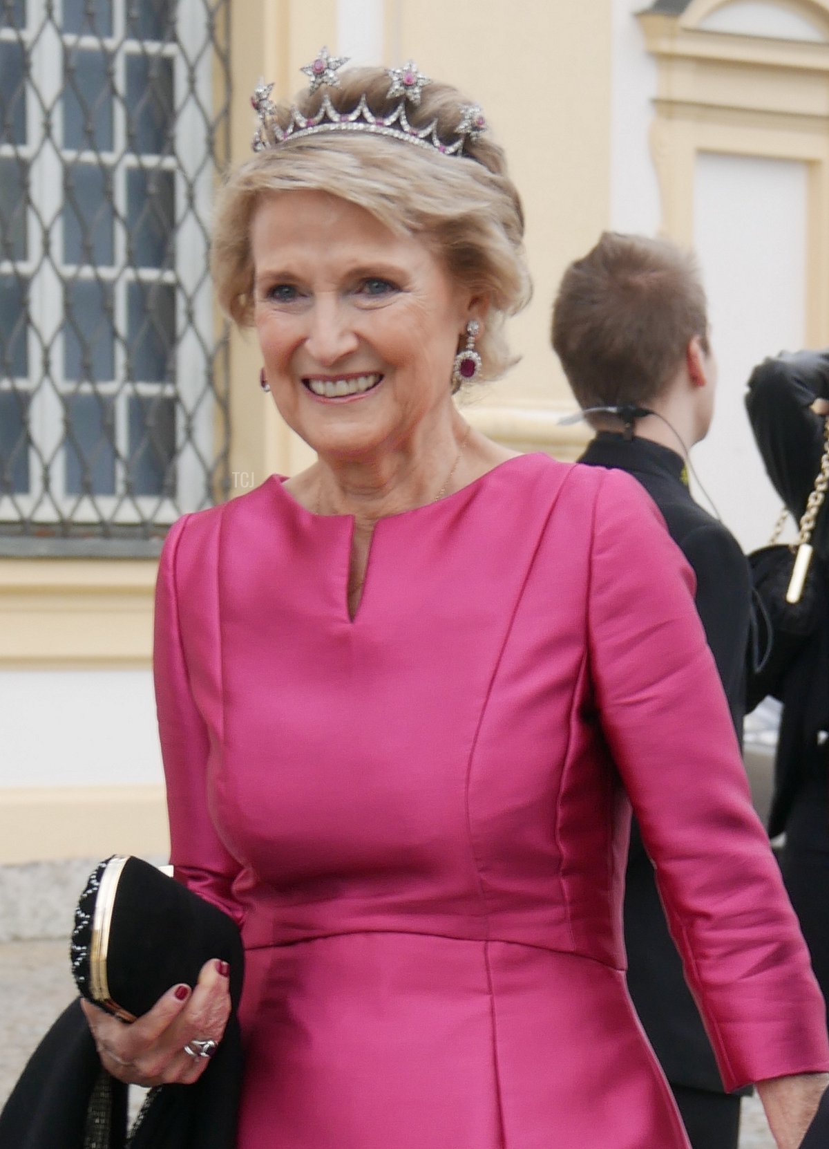 La Principessa di Ligne arriva per un gala di matrimonio che celebra il Principe Ludwig di Baviera e Sophie-Alexandra Evekink a Palazzo Nymphenburg a Monaco, 20 Maggio 2023 (Fotografia © Stefan. Non riprodurre.)