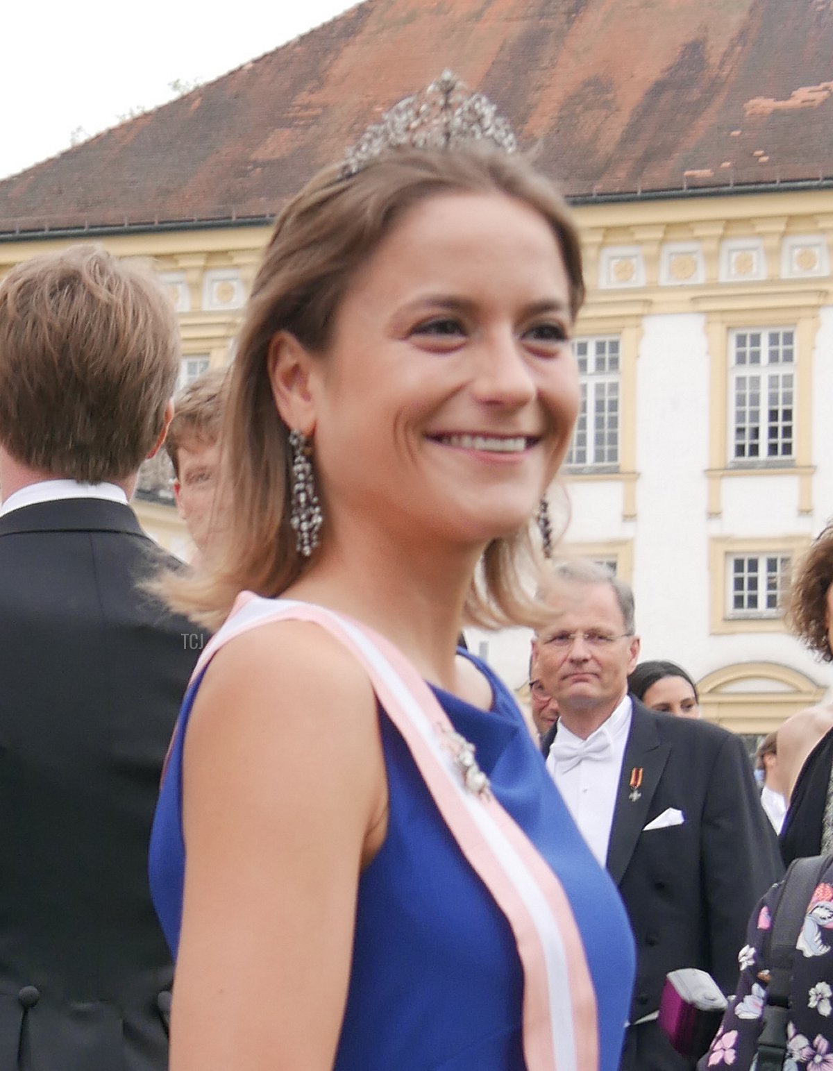 Infanta Maria Francisca, Duchessa di Coimbra arriva per un gala di matrimonio che celebra il Principe Ludwig di Baviera e Sophie-Alexandra Evekink a Palazzo Nymphenburg a Monaco, 20 Maggio 2023 (Fotografia © Stefan. Non riprodurre.)