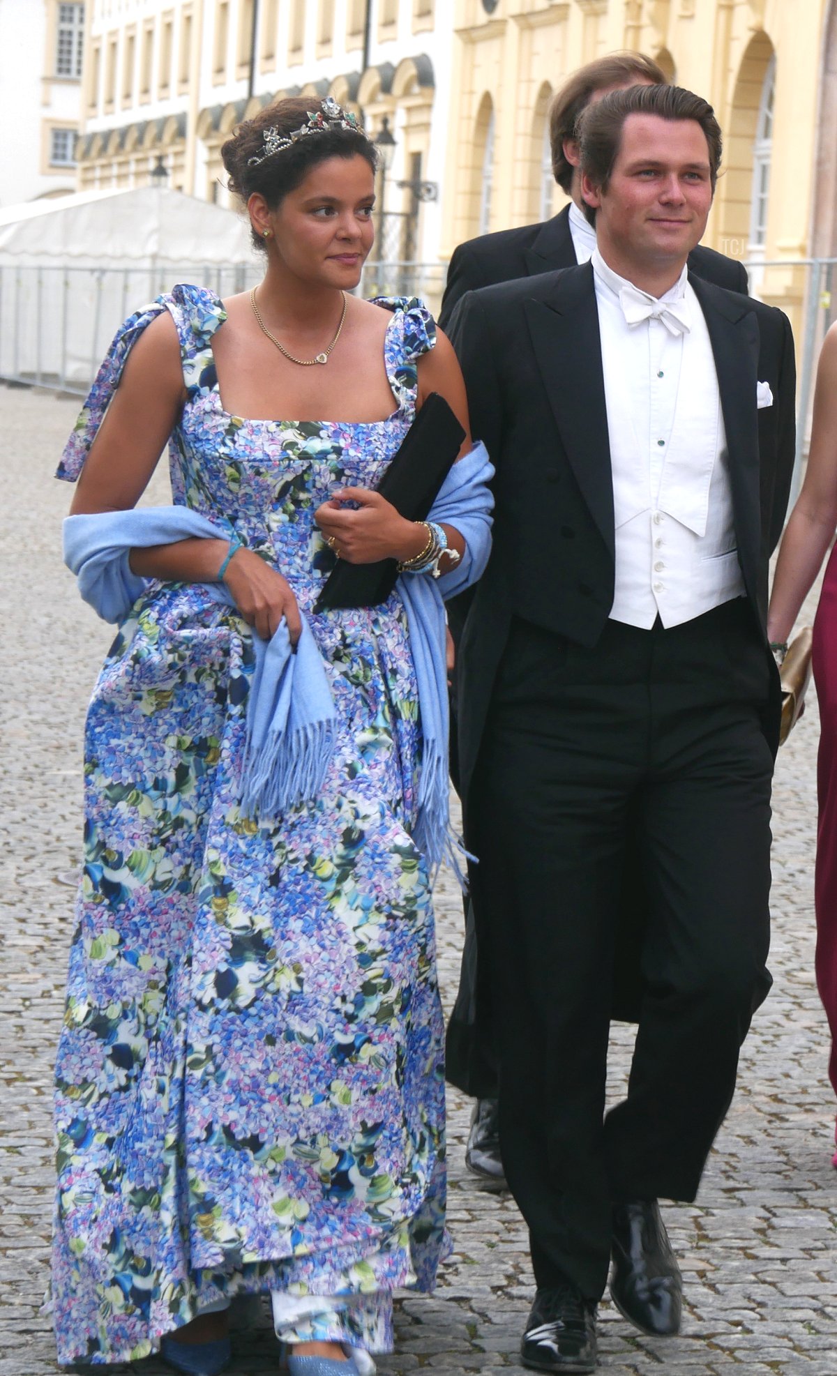 Il Principe Heinrich e la Principessa Joana di Croÿ arrivano per un gala di matrimonio che celebra il Principe Ludwig di Baviera e Sophie-Alexandra Evekink a Palazzo Nymphenburg a Monaco, 20 Maggio 2023 (Fotografia © Stefan. Non riprodurre.)