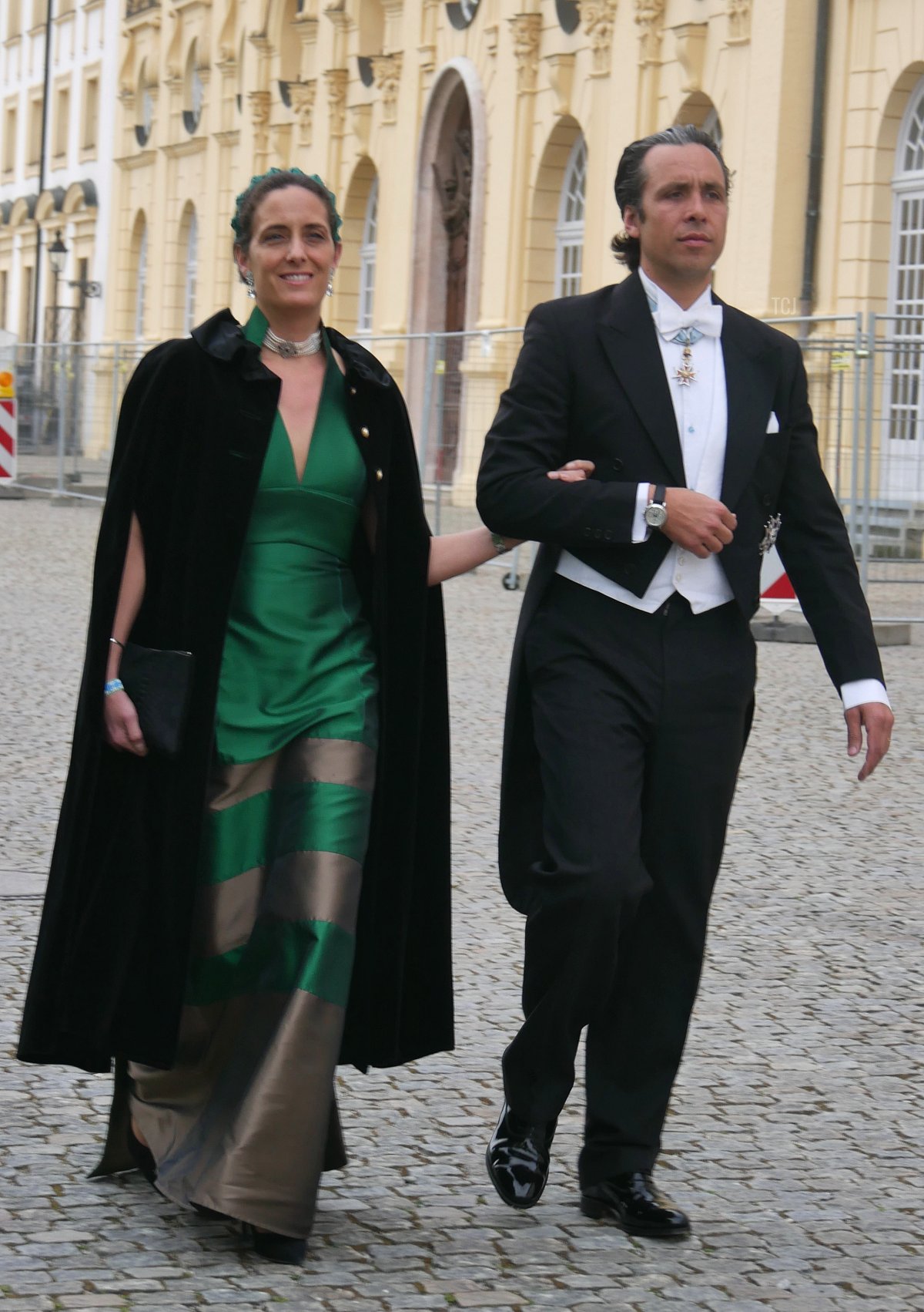 Il Conte Leopold e la Contessa Annina Fugger von Babenhausen arrivano per un gala di matrimonio che celebra il Principe Ludwig di Baviera e Sophie-Alexandra Evekink a Palazzo Nymphenburg a Monaco, 20 Maggio 2023 (Fotografia © Stefan. Non riprodurre.)