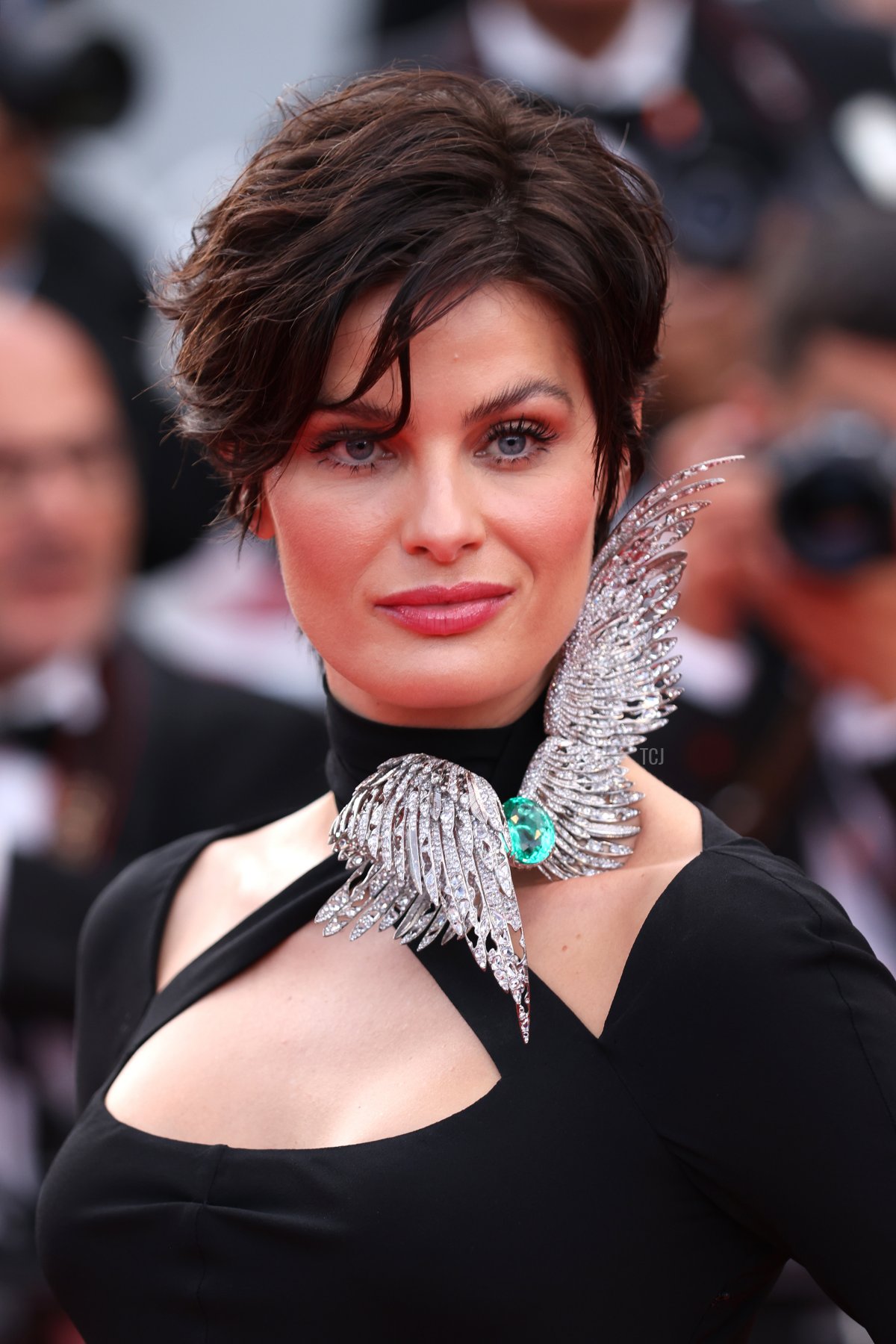 Isabeli Fontana walks the red carpet ahead of the closing ceremony of the 75th annual Cannes Film Festival at the Palais des Festivals on May 28, 2022 in Cannes, France (Vittorio Zunino Celotto/Getty Images)