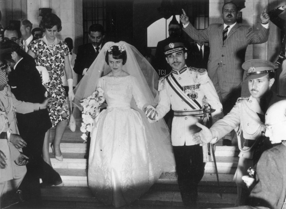 Re Hussein di Giordania sposa l'inglese Toni Gardiner ad Amman il 25 maggio 1961 (Central Press/Getty Images)