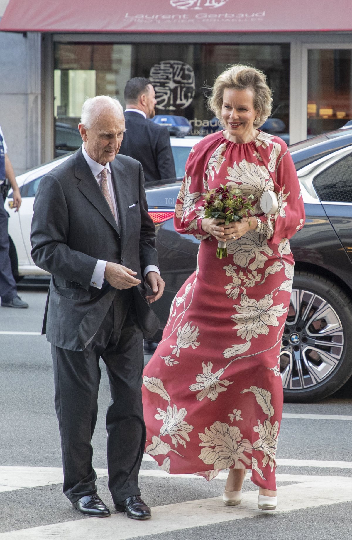 La Regina Mathilde dei Belgi è arrivata per l'inizio delle finali dell'edizione 2023 del Concorso di Voce Regina Elisabetta presso la sala concerti Bozar a Bruxelles il 1 giugno 2023 (NICOLAS MAETERLINCK/Belga/AFP via Getty Images)