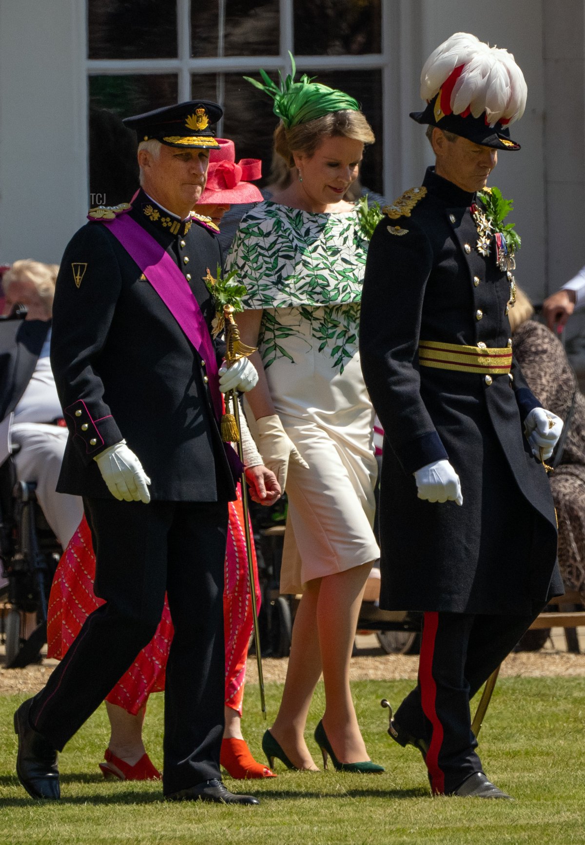 Il Re e la Regina dei Belgians partecipano alla Parata annuale del Fondatore presso il Royal Hospital Chelsea a Londra l'8 giugno 2023 (Carl Court/Getty Images)