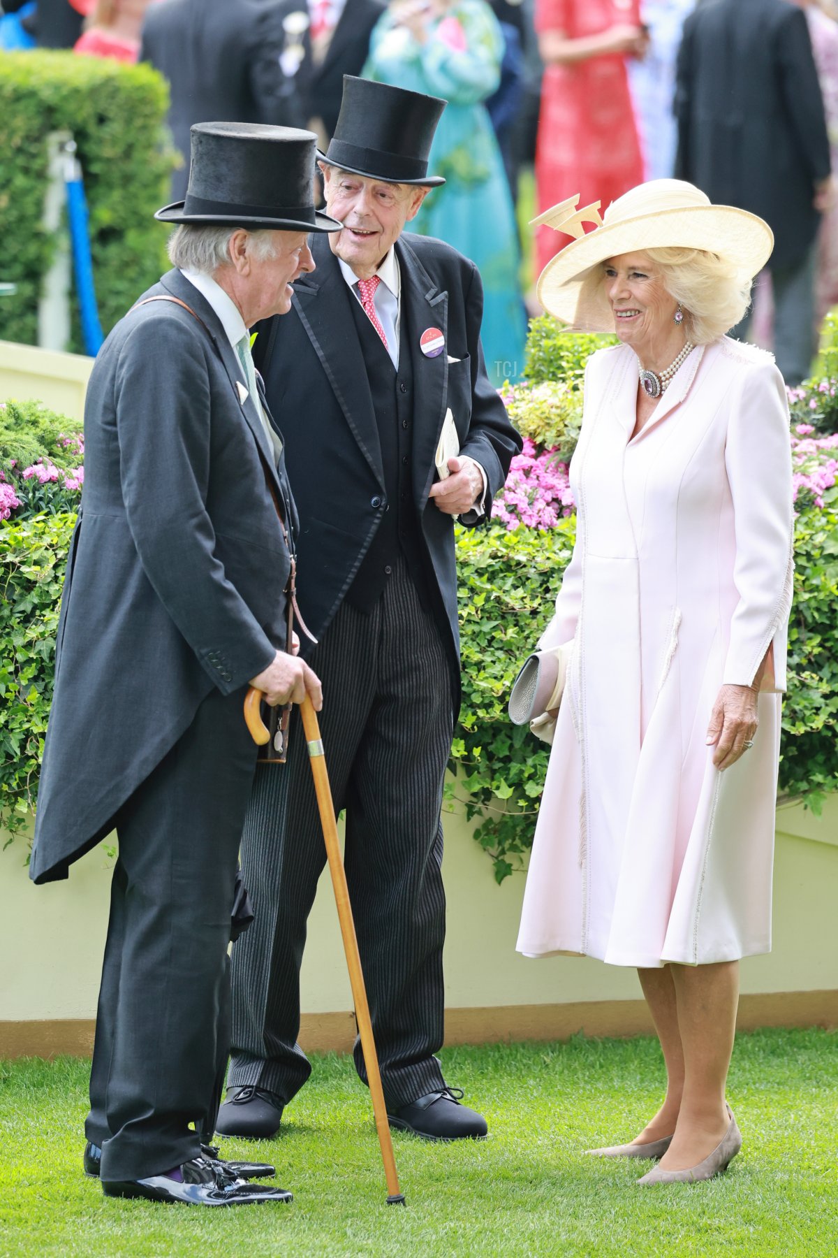 Andrew Parker Bowles, Lord Soames e Regina Camilla partecipano al secondo giorno di Royal Ascot all'ippodromo di Ascot il 21 giugno 2023 in Ascot, Inghilterra (Chris Jackson/Getty Images)