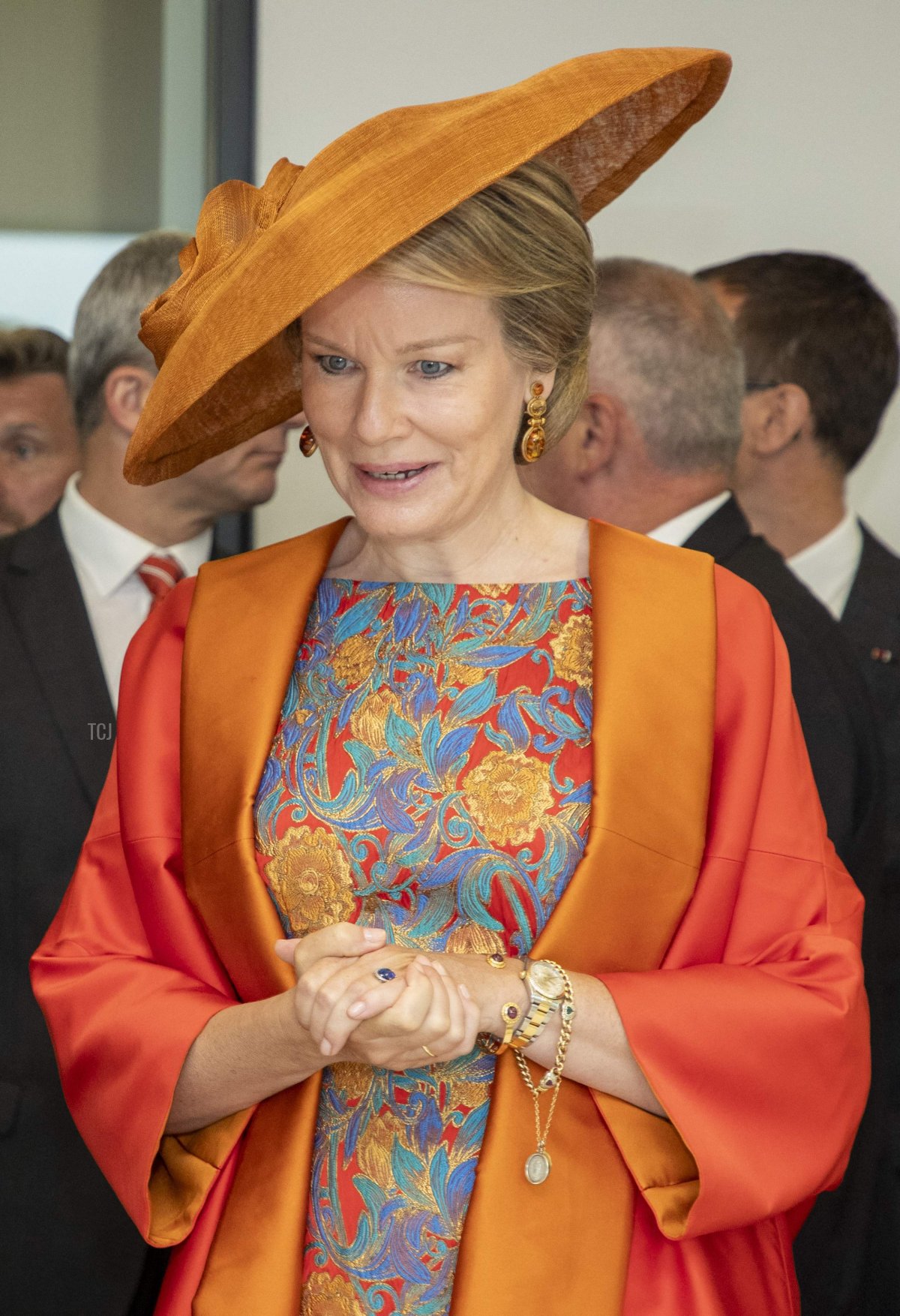 La Regina dei Belgi è fotografata durante una visita all'Imec a Leuven nel terzo e ultimo giorno della visita ufficiale del coppia reale olandese in Belgio, 22 giugno 2023 (NICOLAS MAETERLINCK/BELGA MAG/AFP via Getty Images)