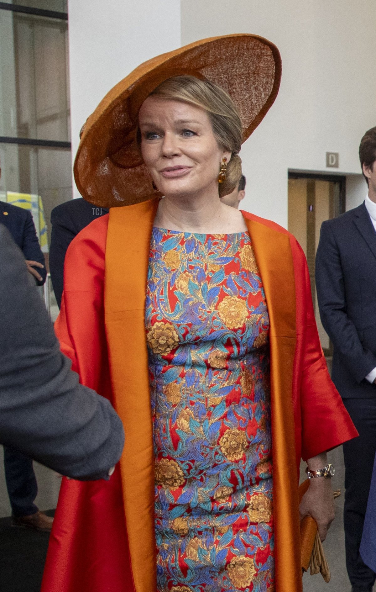 La Regina dei Belgi è fotografata durante una visita all'Imec a Leuven nel terzo e ultimo giorno della visita ufficiale del coppia reale olandese in Belgio, 22 giugno 2023 (NICOLAS MAETERLINCK/BELGA MAG/AFP via Getty Images)