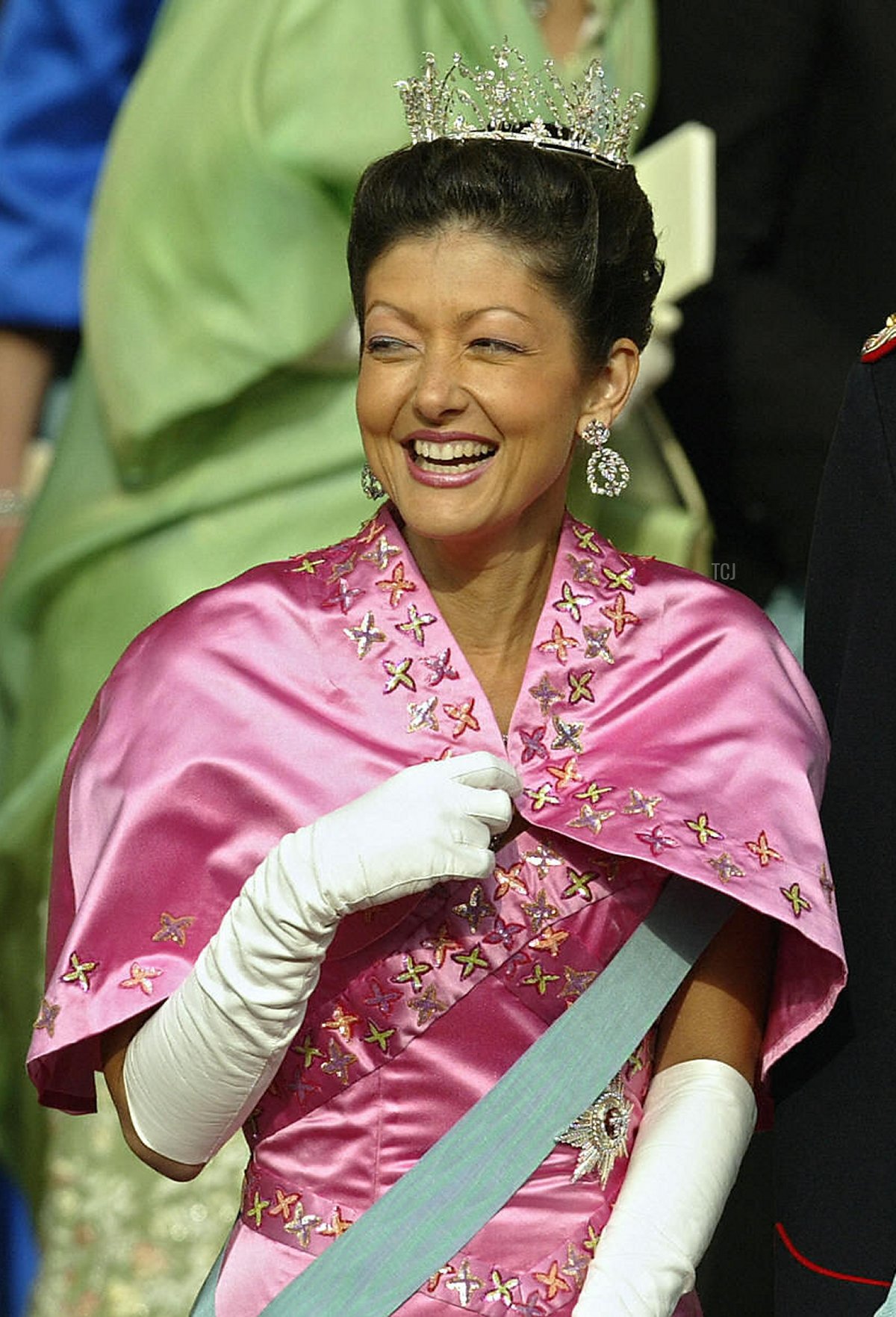 Principessa Alexandra di Danimarca arriva per partecipare al matrimonio di suo cognato, il Principe Ereditario Frederik e Mary Donaldson presso la Cattedrale di Copenhagen il 14 maggio 2004 (SVEN NACKSTRAND/AFP via Getty Images)