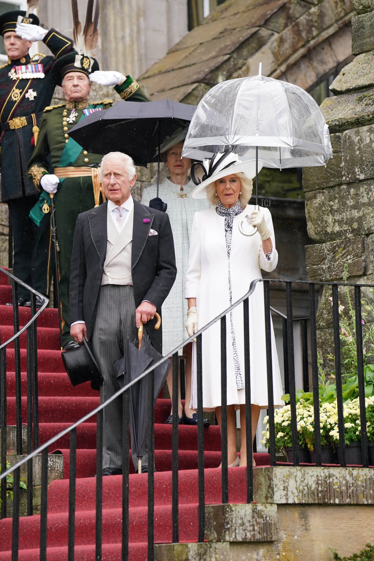 Re e Regina e la Principessa Reale partecipano a una festa in giardino al Palazzo di Holyroodhouse a Edimburgo il 4 luglio 2023 (Jonathan Brady - WPA Pool/Getty Images)