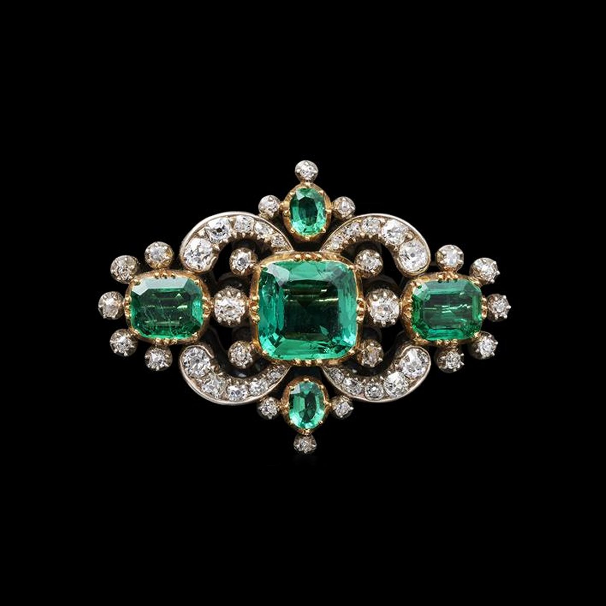 Brooch con smeraldo e diamanti della Principessa Charlotte (Dreweatts)