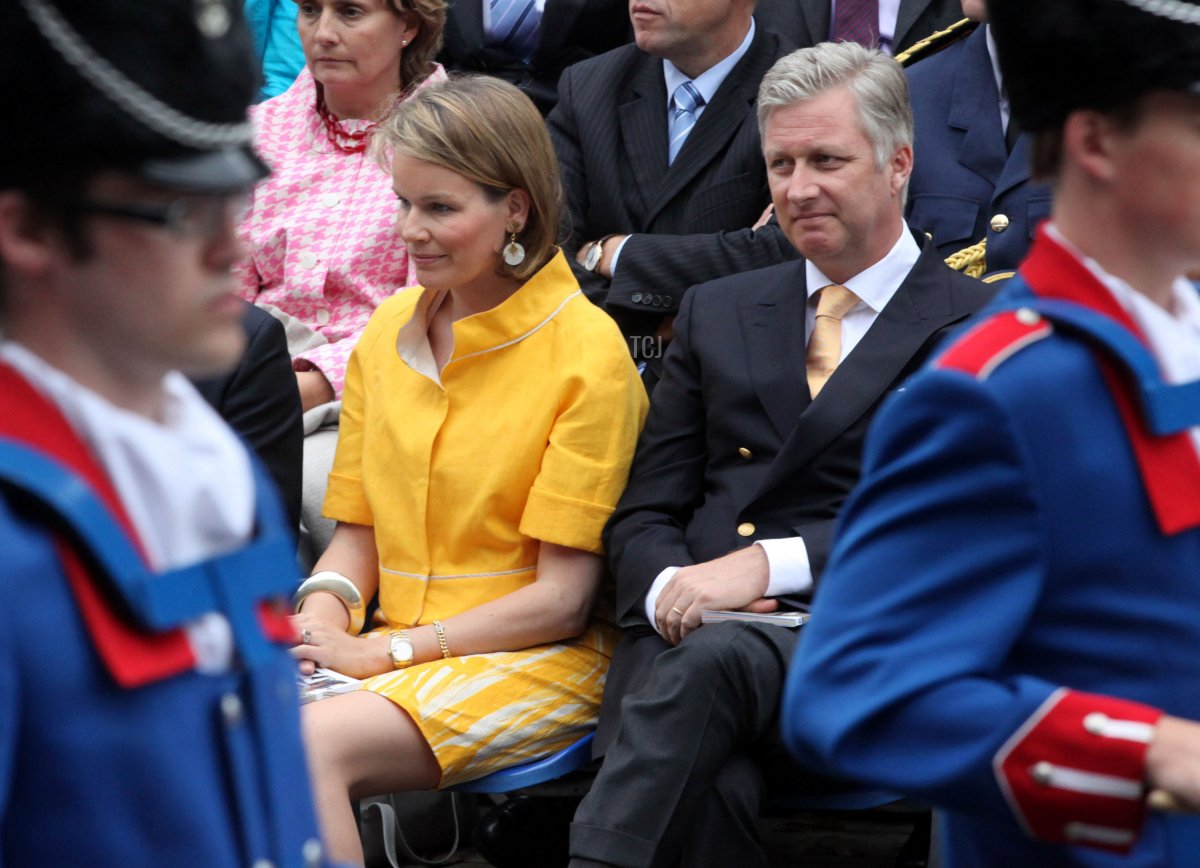 The Duke and Duchess of Brabant attend Kroningsfeesten, a traditional religious procession in Tongeren, on July 10, 2009 (Mark Renders/Getty Images)