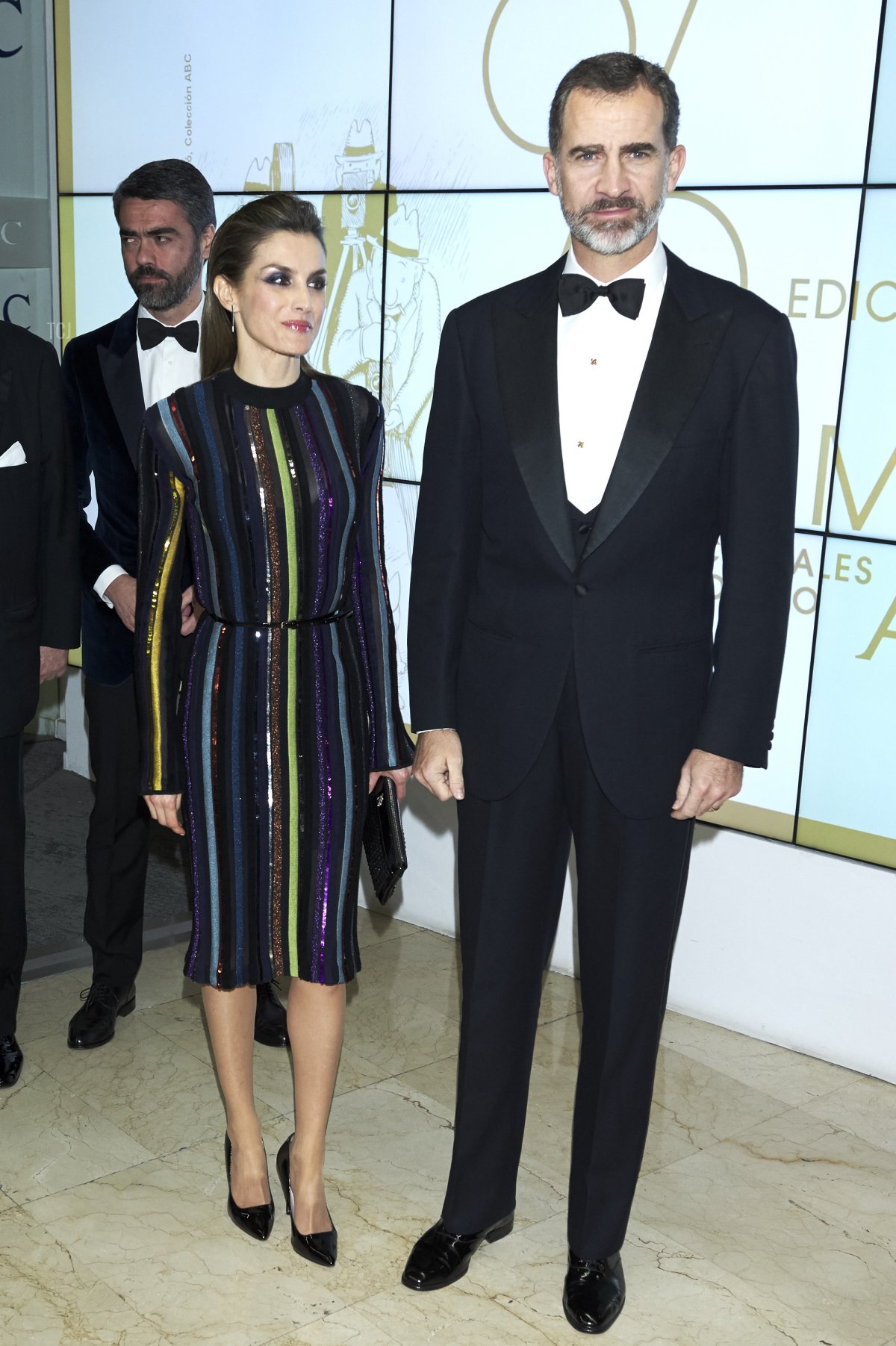 Il Re Felipe VI di Spagna e la Regina Letizia di Spagna partecipano a una cena in onore dei vincitori dei premi 'Mariano de Cavia', 'Mingote' e 'Luca de Tena' all'ABC il 13 dicembre 2016 a Madrid, Spagna (Carlos Alvarez/Getty Images)