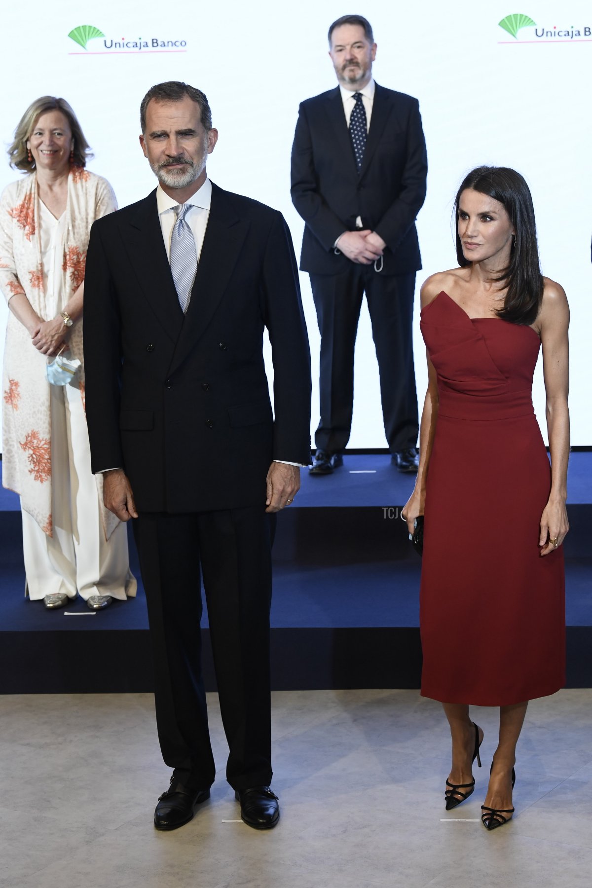 Il Re Felipe di Spagna e la Regina Letizia di Spagna partecipano a una cena in onore dei premi 'Mariano de Cavia', 'Mingote' e 'Luca de Tena' che celebrano la loro 100 edizione all'ABC il 13 luglio 2020 a Madrid, Spagna (Carlos Alvarez/Getty Images)