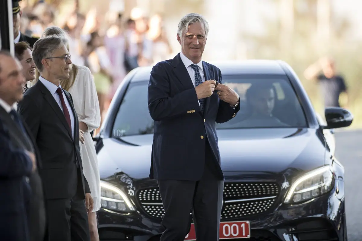 Il Re Filippo dei Belgi partecipa a un evento commemorativo il 31 luglio 2023 a Motril, Spagna, in occasione del 30° anniversario della morte del Re Baudouin del Belgio (Carlos Gil/Getty Images)