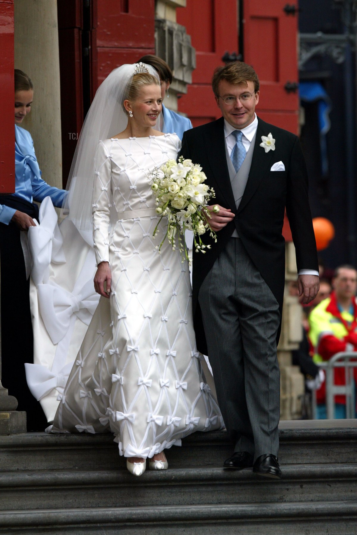 Il Principe Friso e la Principessa Mabel sono ritratti nel giorno delle loro nozze a Delft, 24 Aprile 2004 (Michel Porro/Getty Images)