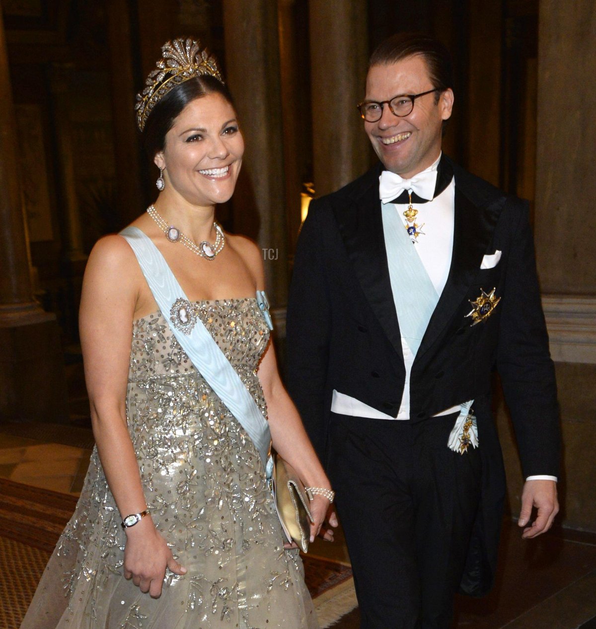 La Principessa Ereditiera Victoria e il Principe Daniel di Svezia partecipano alla cena del Re per i premi Nobel dell'anno a Stoccolma l'11 dicembre 2013 (Henrik Montgomery/TT News Agency/Alamy)