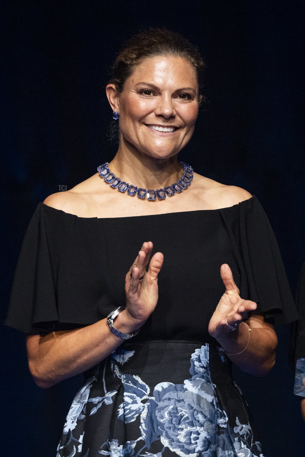 La Principessa Ereditaria Victoria di Svezia partecipa alla cerimonia di premiazione del Stockholm Junior Water Prize al Congress Centre di Waterfront di Stoccolma il 22 agosto 2023 (Michael Campanella/Getty Images)