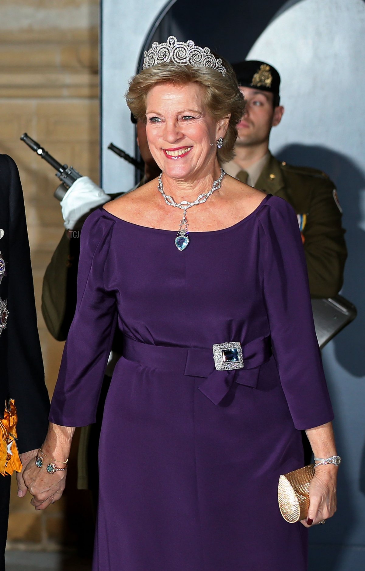 La regina Anna-Marie partecipa a un gala pre-matrimoniale per il Granduca ereditario Guglielmo di Lussemburgo e la contessa Stephanie di Lannoy al Palazzo Granducale di Lussemburgo, 19 ottobre 2012 (Sean Gallup/Getty Images)