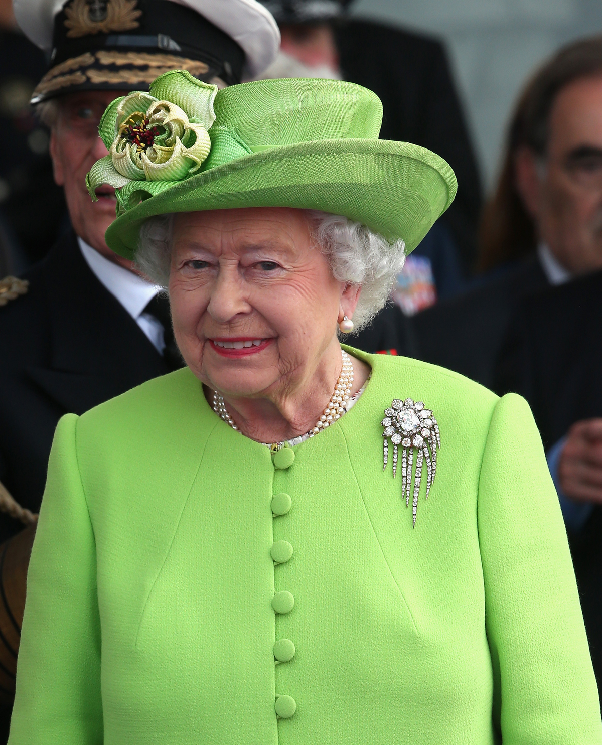 La regina Elisabetta II partecipa a una cerimonia di commemorazione a Sword Beach in Normandia per il 70° anniversario del D-Day il 6 giugno 2014 (Chris Jackson/Getty Images)