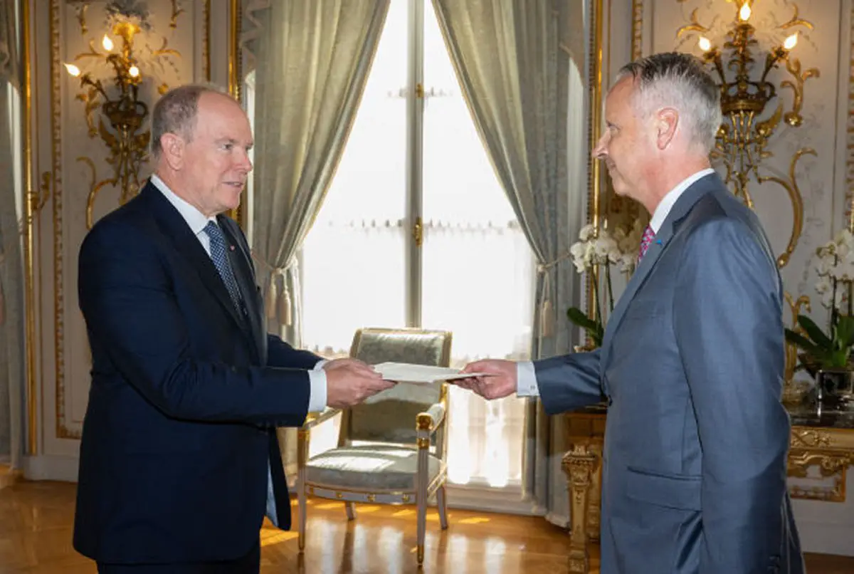 Il Principe di Monaco riceve il nuovo Ambasciatore Straordinario e Plenipotenziario della Repubblica Francese a Monaco al Palais Princier il 5 settembre 2023 (Palais Princier)