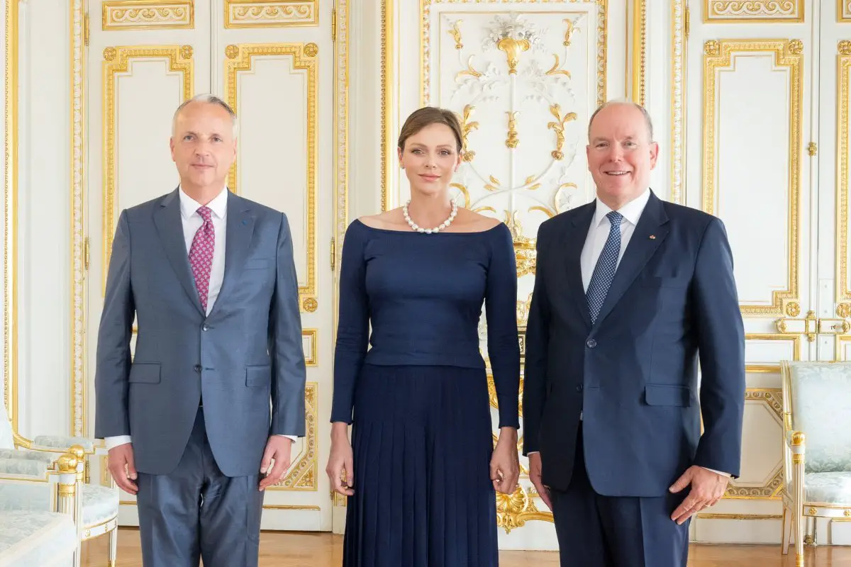 Il Principe e la Principessa di Monaco ricevono il nuovo Ambasciatore Straordinario e Plenipotenziario della Repubblica Francese a Monaco al Palais Princier il 5 settembre 2023 (Palais Princier)