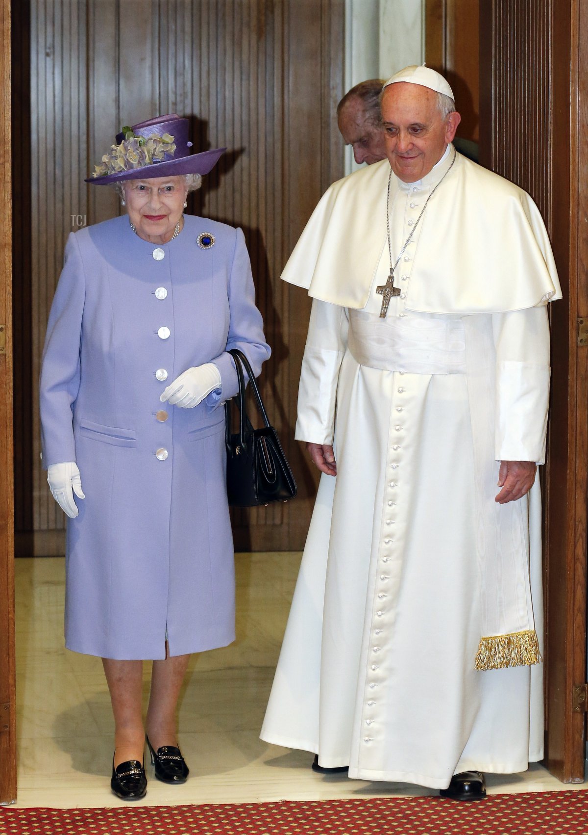 La Regina Elisabetta II del Regno Unito incontra Papa Francesco al Vaticano, 3 aprile 2014 (STEFANO RELLANDINI/AFP via Getty Images)