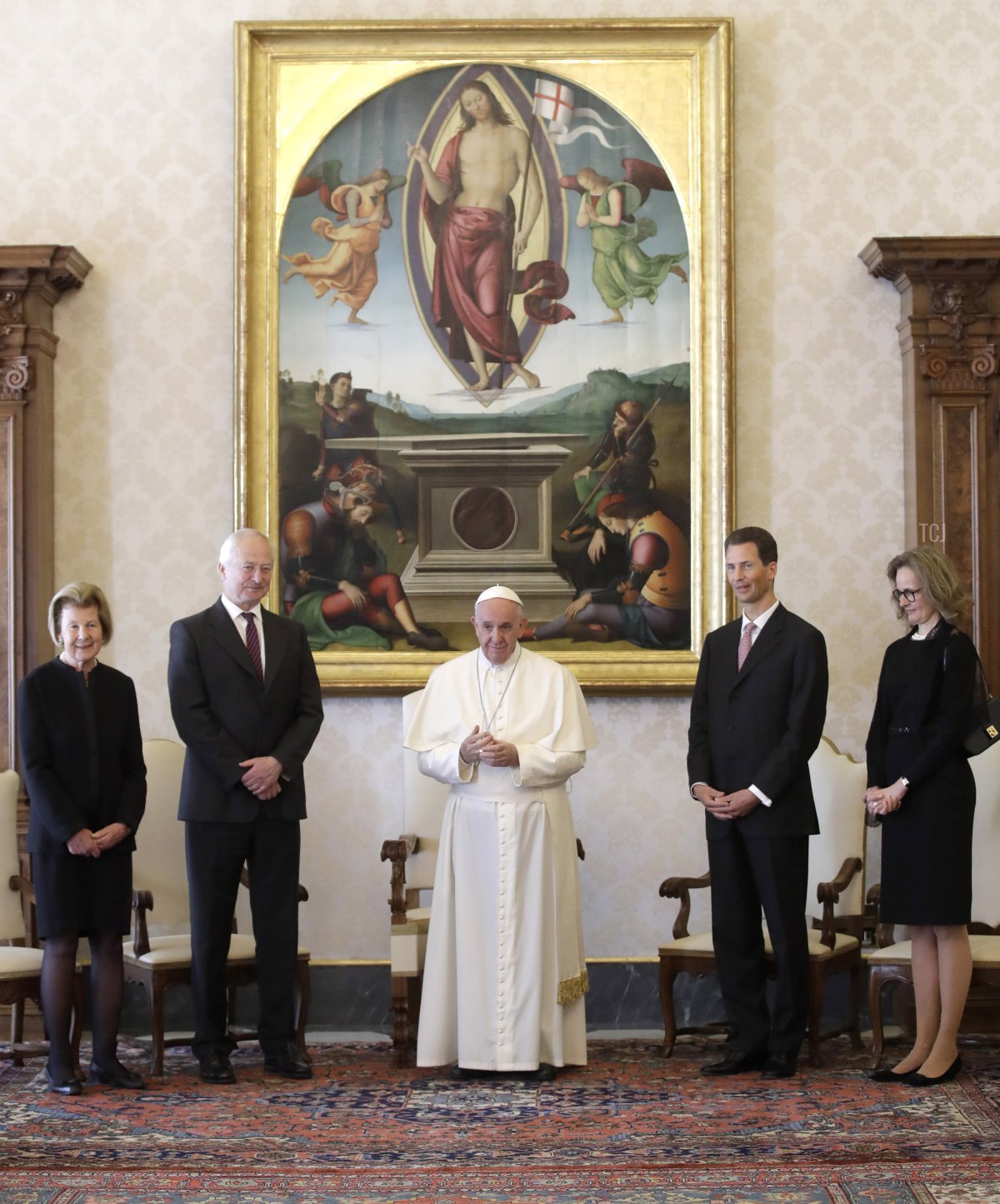 Il Principe e la Principessa di Liechtenstein, con il Principe e la Principessa Ereditari, incontrano Papa Francesco al Vaticano, 22 aprile 2017 (ALESSANDRA TARANTINO/AFP via Getty Images)