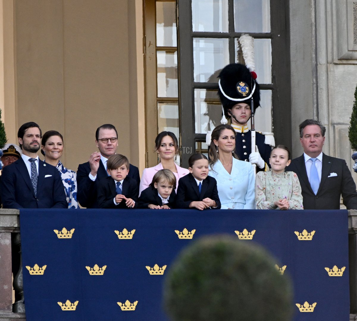 Membri della famiglia reale svedese si radunano al Palazzo Reale durante le celebrazioni del Giubileo d’Oro per Re Carlo XVI Gustavo di Svezia a Stoccolma il 16 settembre 2023 (JONATHAN NACKSTRAND/AFP via Getty Images)