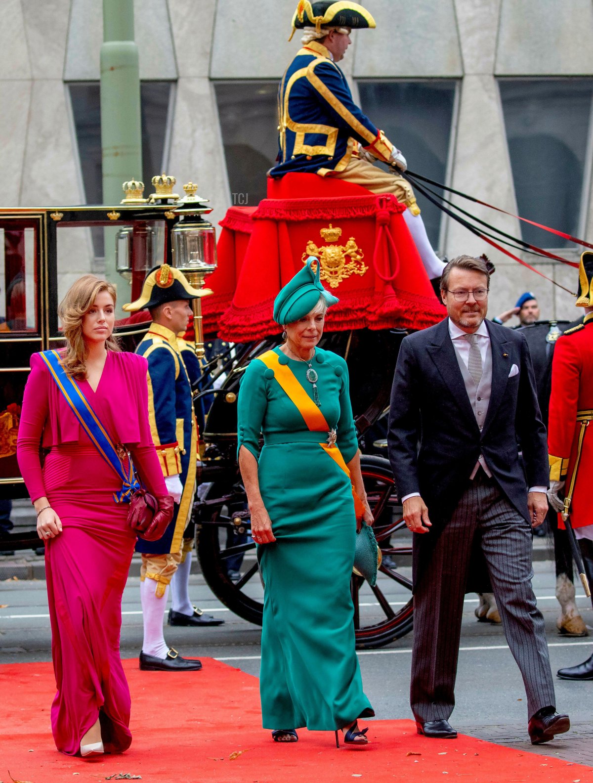 La principessa Alexia, la principessa Laurentien e il principe Constantijn dei Paesi Bassi arrivano al Teatro Reale dell'Aia per il Prinsjesdag il 19 settembre 2023 (Albert Nieboer/DPA Picture Alliance/Alamy)