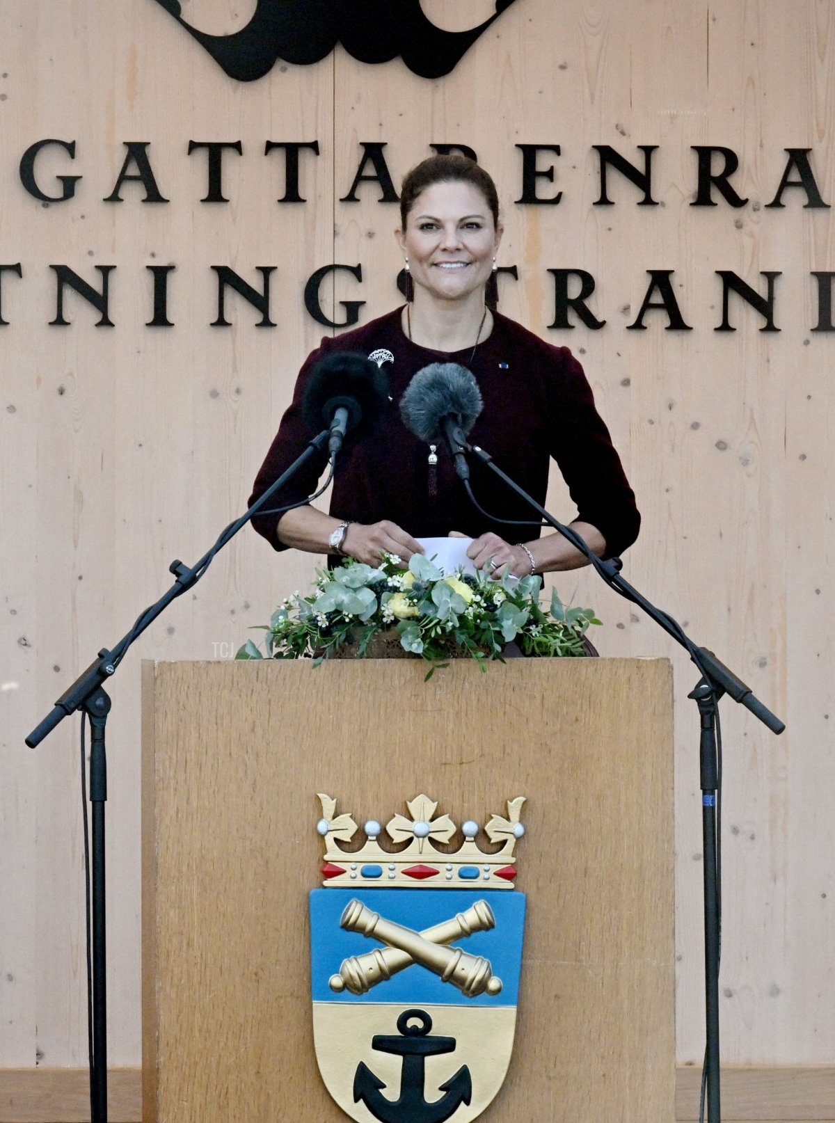 La Principessa Ereditiera Victoria inaugura ufficialmente la piazza in Kuningattarenranta come Victoria Square a Loviisa, Finlandia, il 21 settembre 2023 (JUSSI NUKARI/Lehtikuva/AFP via Getty Images)