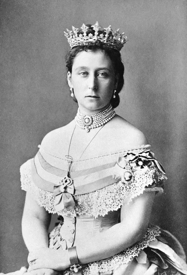 Grand Duchess Alice of Hesse and by Rhine wears the Hesse Strawberry Leaf Tiara in a portrait, May 1871