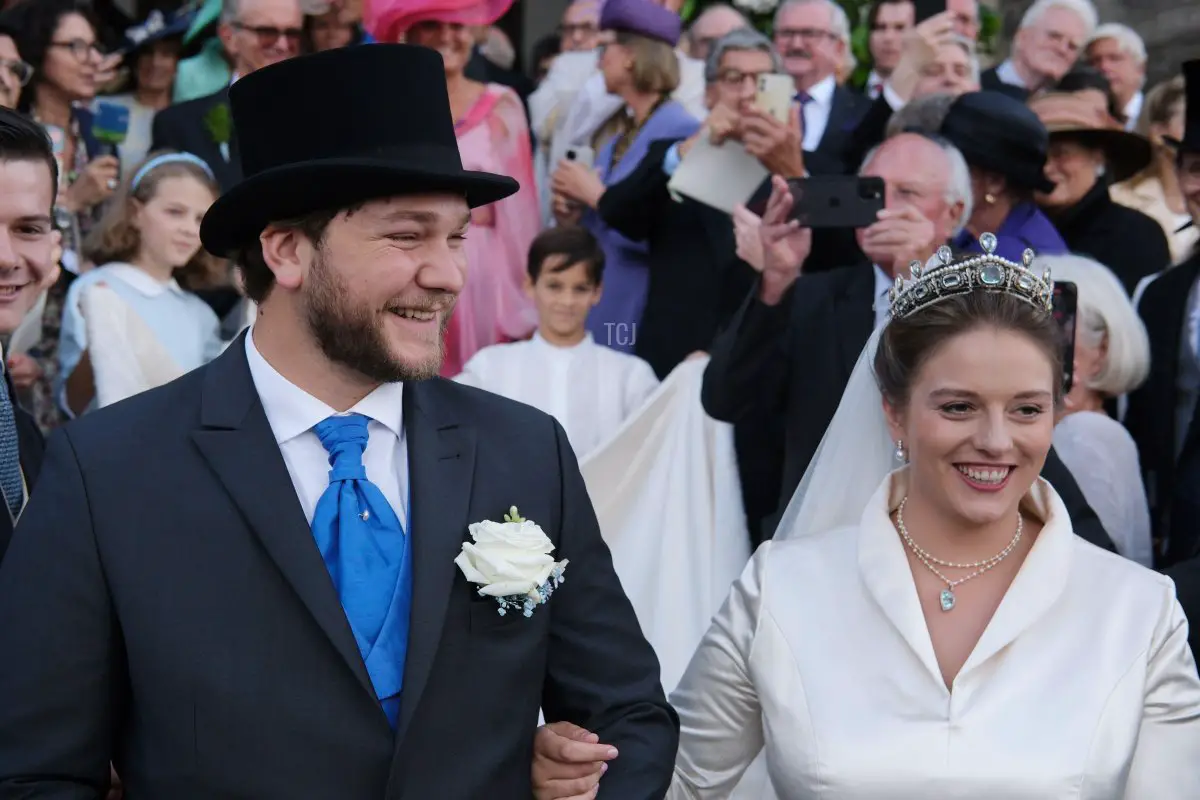 Béryl-Alexandre de Saporta e Maria Teresita di Sassonia, nel giorno del loro matrimonio a Dresda, 23 settembre 2023 (Sebastian Willnow/DPA Picture Alliance/Alamy)