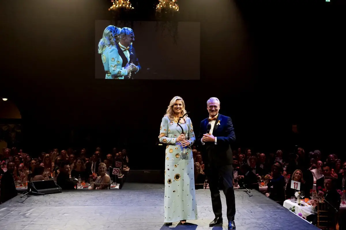 La regina Maxima dei Paesi Bassi partecipa a una gala di beneficenza per il Centro Princess Maxima per l'oncologia pediatrica ad Amsterdam il 28 settembre 2023 (Koninklijk Huis)