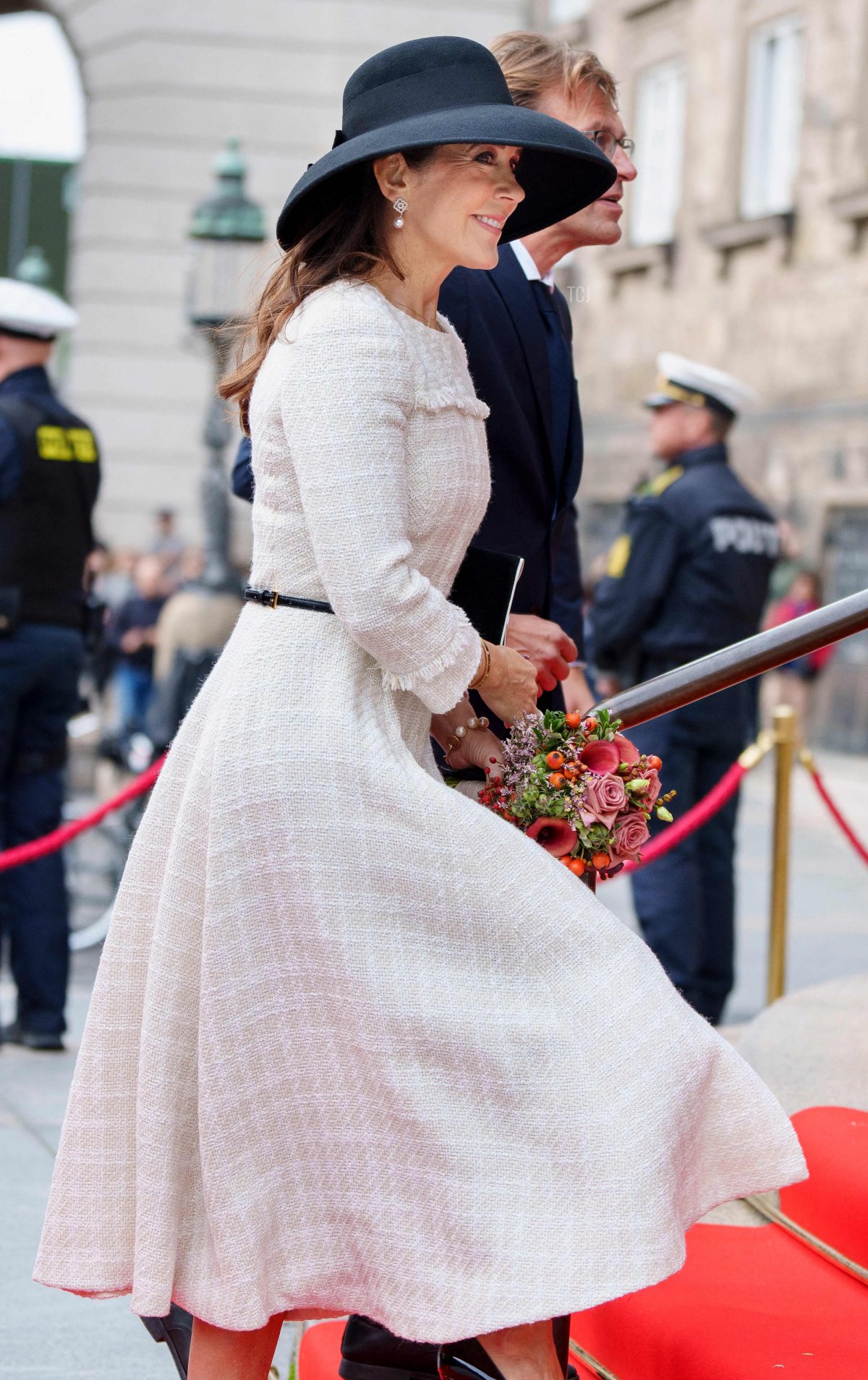 La Principessa ereditaria Mary di Danimarca partecipa all'apertura del parlamento al Palazzo Christiansborg a Copenaghen il 3 ottobre 2023 (LISELOTTE SABROE/Ritzau Scanpix/AFP via Getty Images)