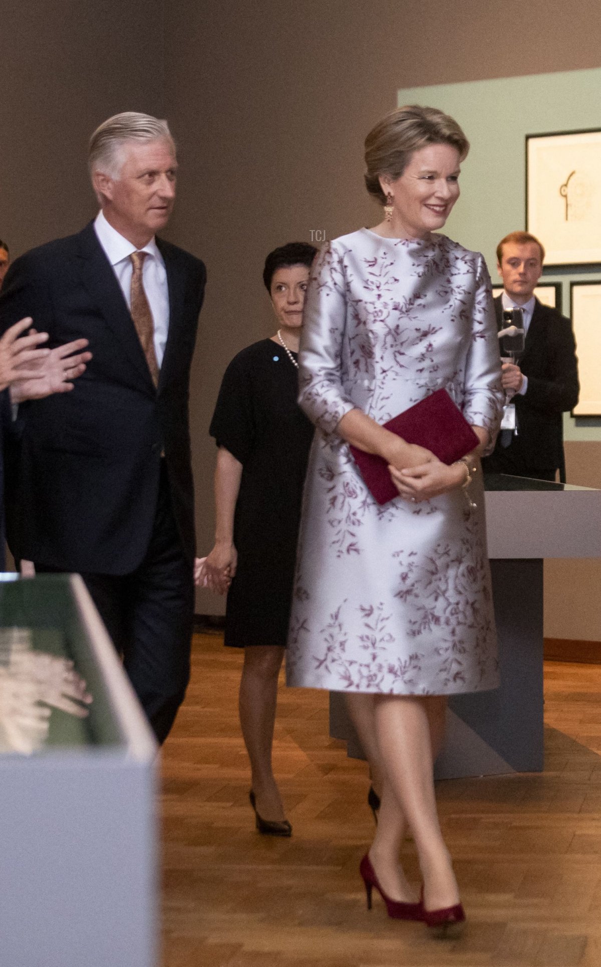 Il re Philippe e la regina Mathilde dei belgi visitano il Festival d'Arte Europalia a Bruxelles il 4 ottobre 2023 (HATIM KAGHAT/Belga/AFP via Getty Images)