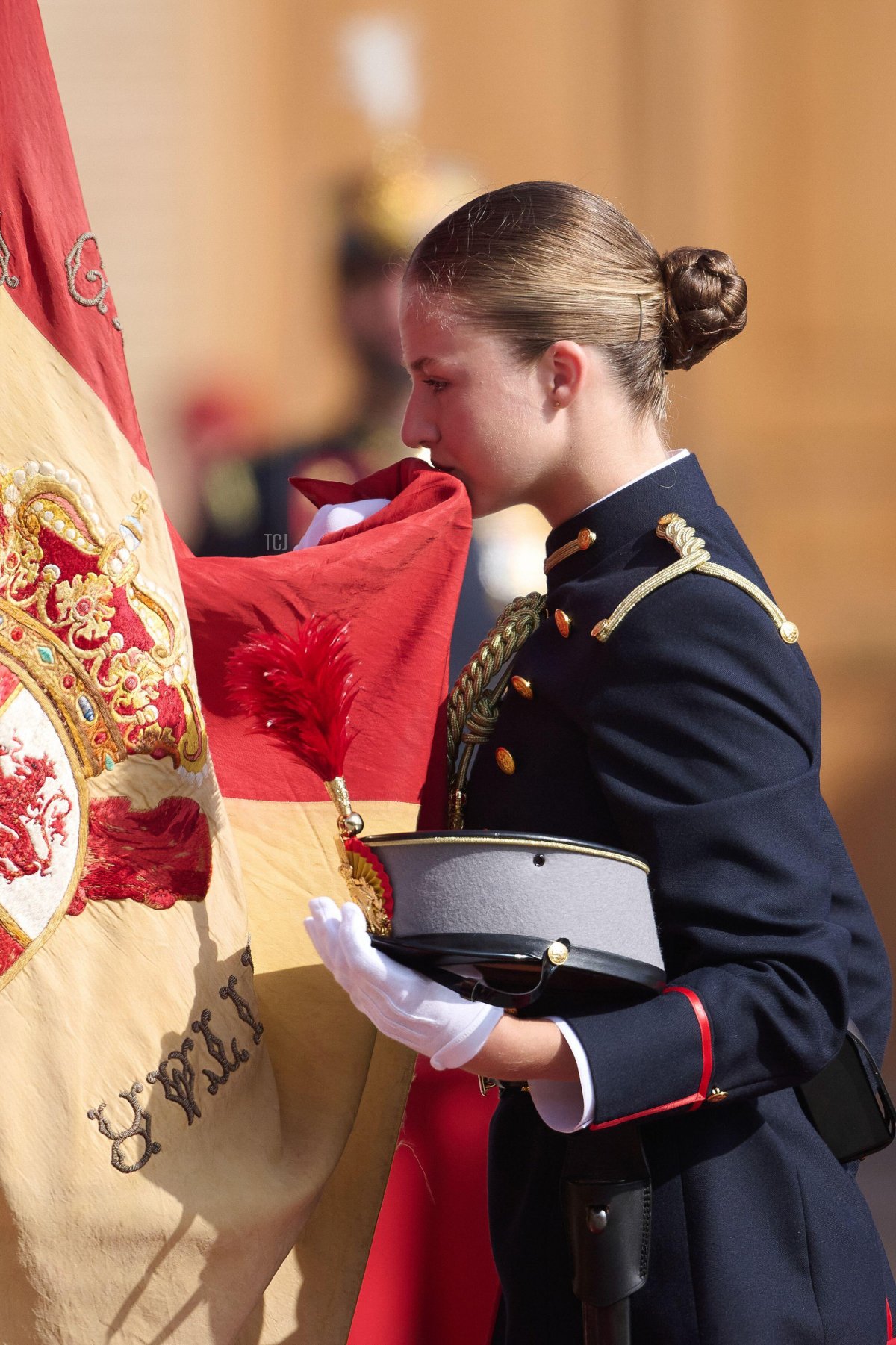 La Principessa delle Asturie giura fedeltà alla bandiera all'accademia militare di Saragozza il 7 ottobre 2023 (Oscar Gonzalez/Sipa USA/Alamy)