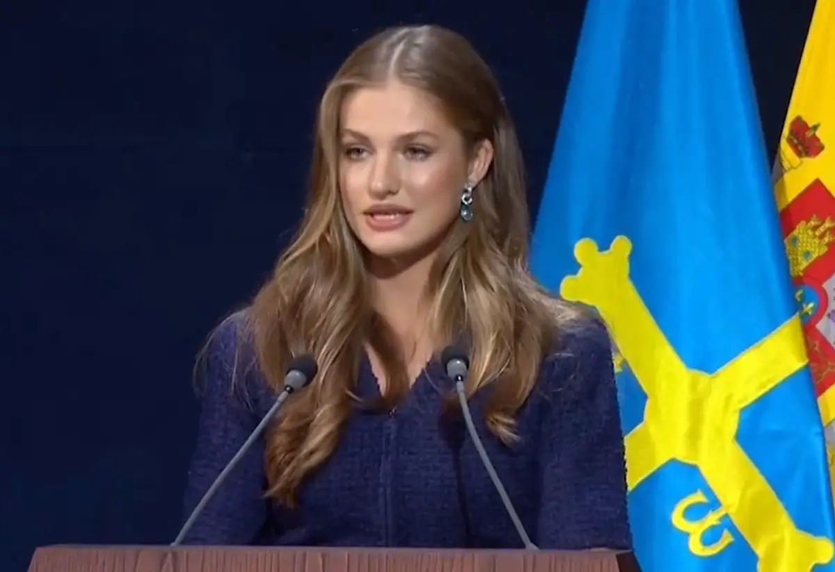 La Principessa delle Asturie parla durante la cerimonia di premiazione della Principessa delle Asturie a Oviedo il 20 ottobre 2023 (Casa de S.M. el Rey/screencapture)