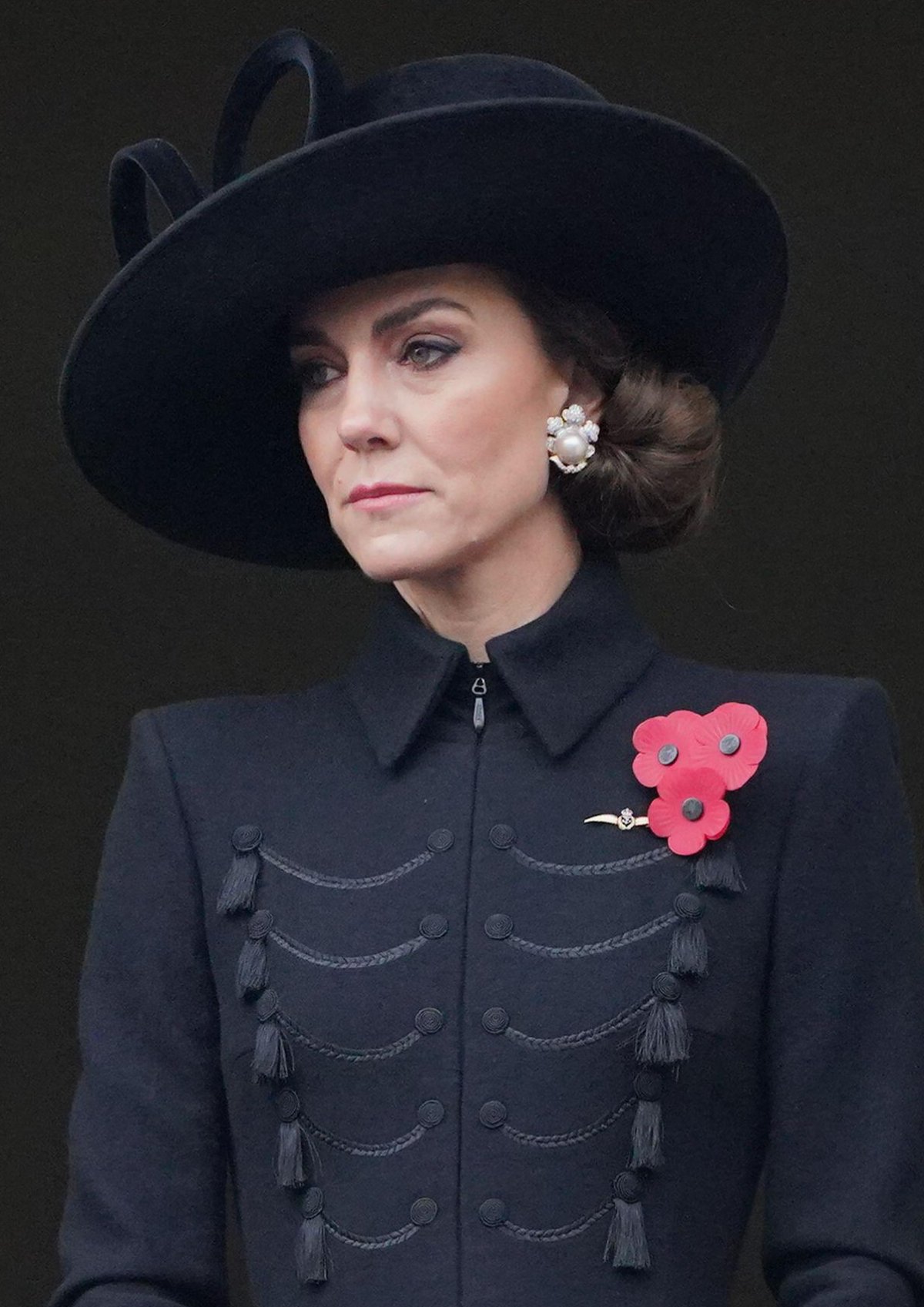 La Principessa di Galles partecipa al servizio della Domenica della Memoria da un balcone al Ministero degli Esteri a Londra il 12 novembre 2023 (Jonathan Brady/PA Images/Alamy)