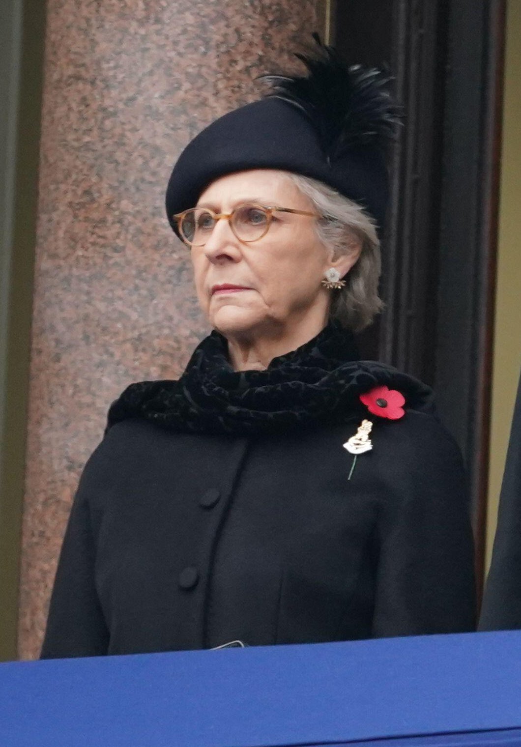 La Duchessa di Gloucester partecipa al servizio della Domenica della Memoria da un balcone al Ministero degli Esteri a Londra il 12 novembre 2023 (Yui Mok/PA Images/Alamy)