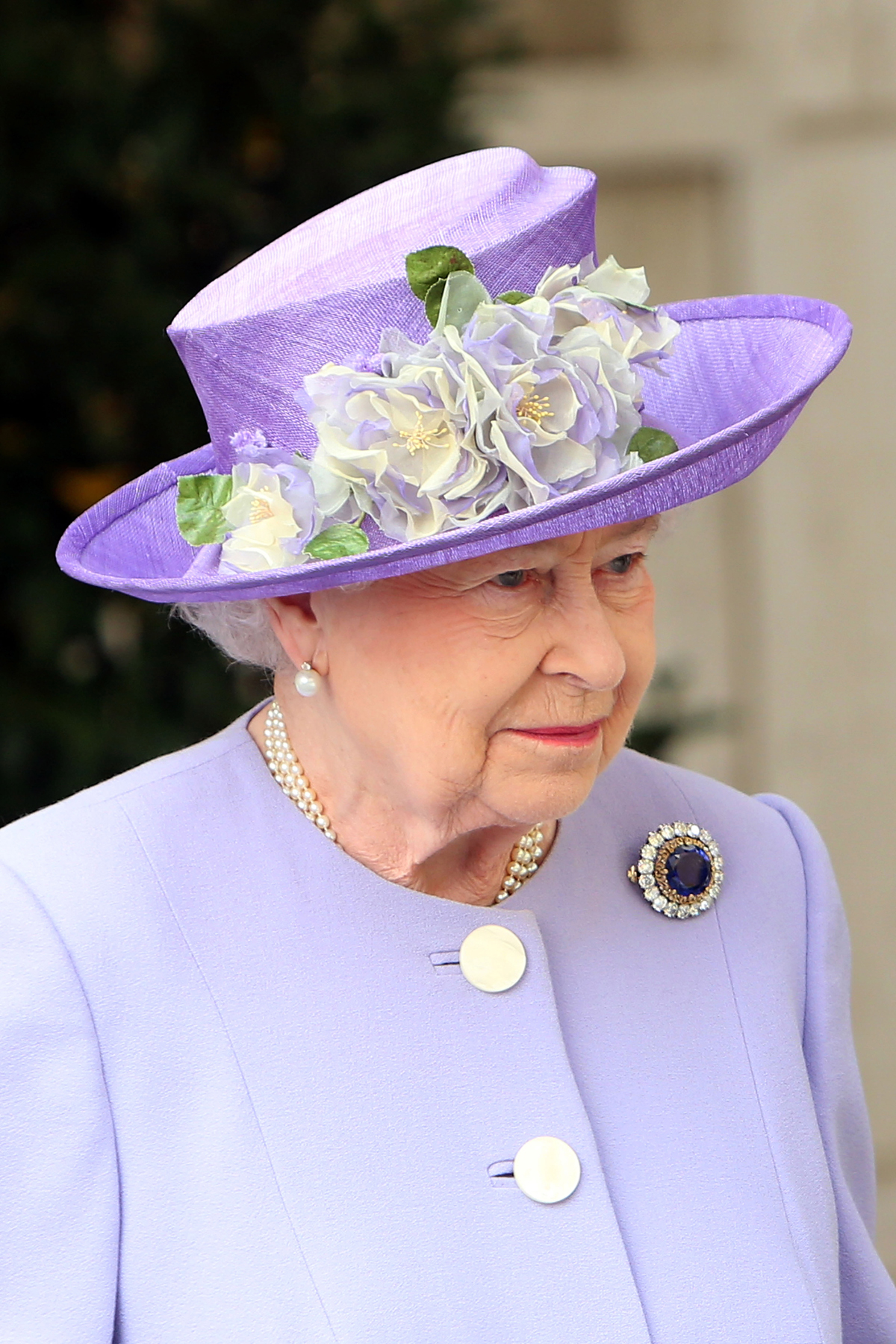 La Regina Elisabetta II lascia la Sala Paolo VI dopo un incontro con Papa Francesco in Vaticano il 3 aprile 2014 (Franco Origlia/Getty Images)