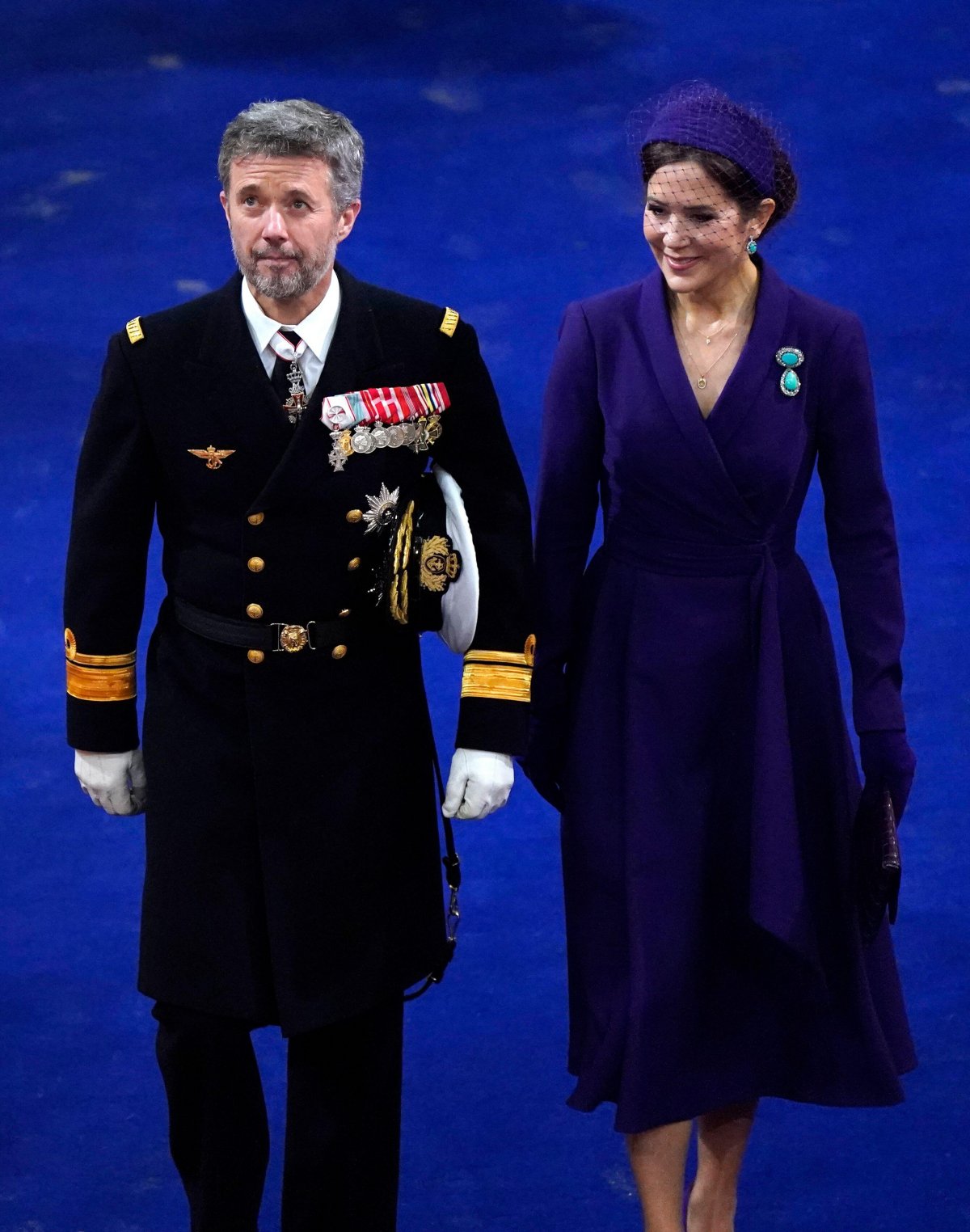 Il Principe ereditario e la Principessa ereditaria di Danimarca partecipano all'incoronazione di Re Carlo III e della Regina Camilla del Regno Unito presso Westminster Abbey a Londra il 6 maggio 2023 (Andrew Matthews/PA Images/Alamy)