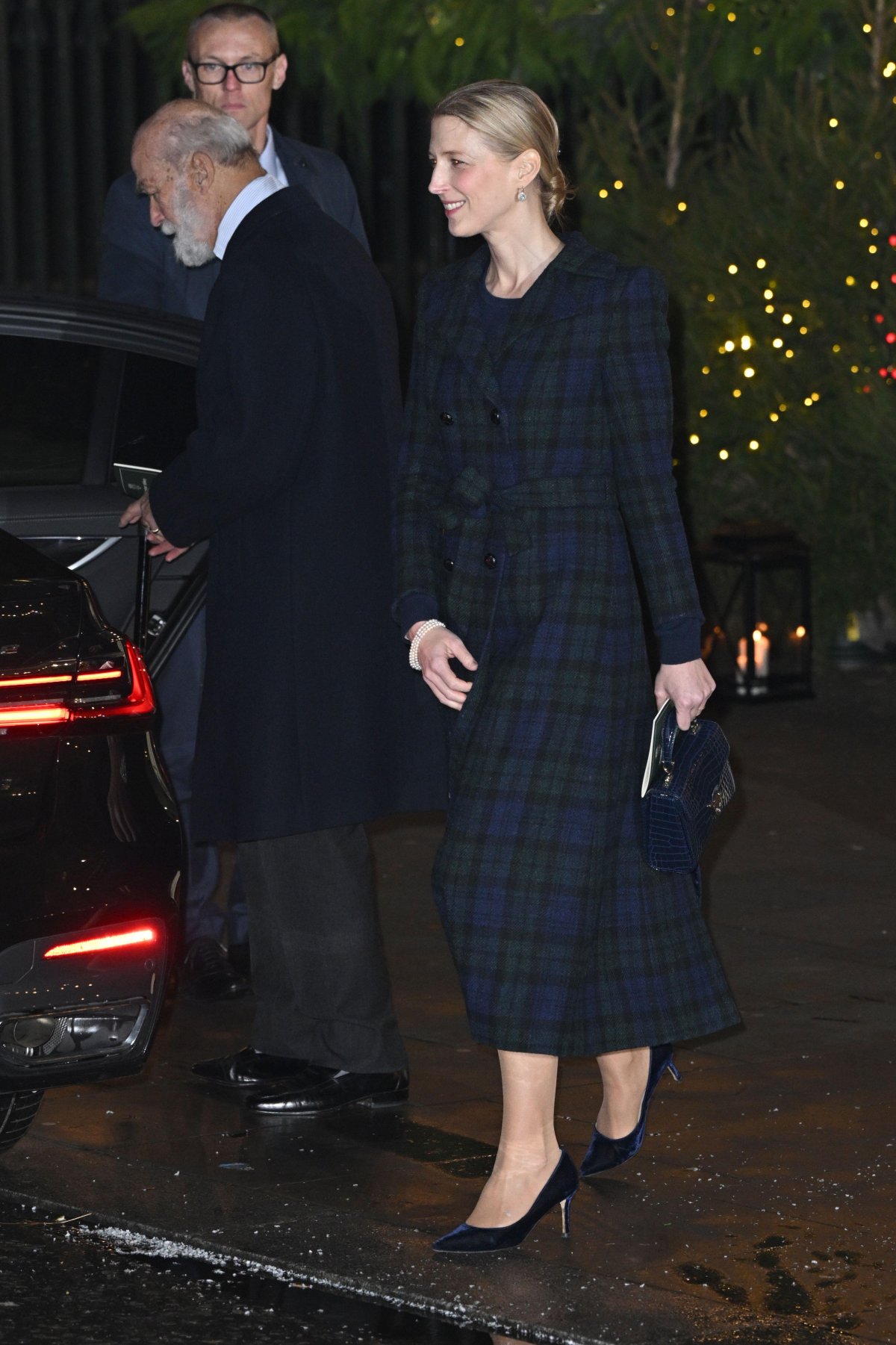 Il Principe Michael di Kent e Lady Gabriella Kingston partecipano al servizio Insieme a Natale all'Abbazia di Westminster a Londra l'8 dicembre 2023 (Doug Peters/PA Images/Alamy)