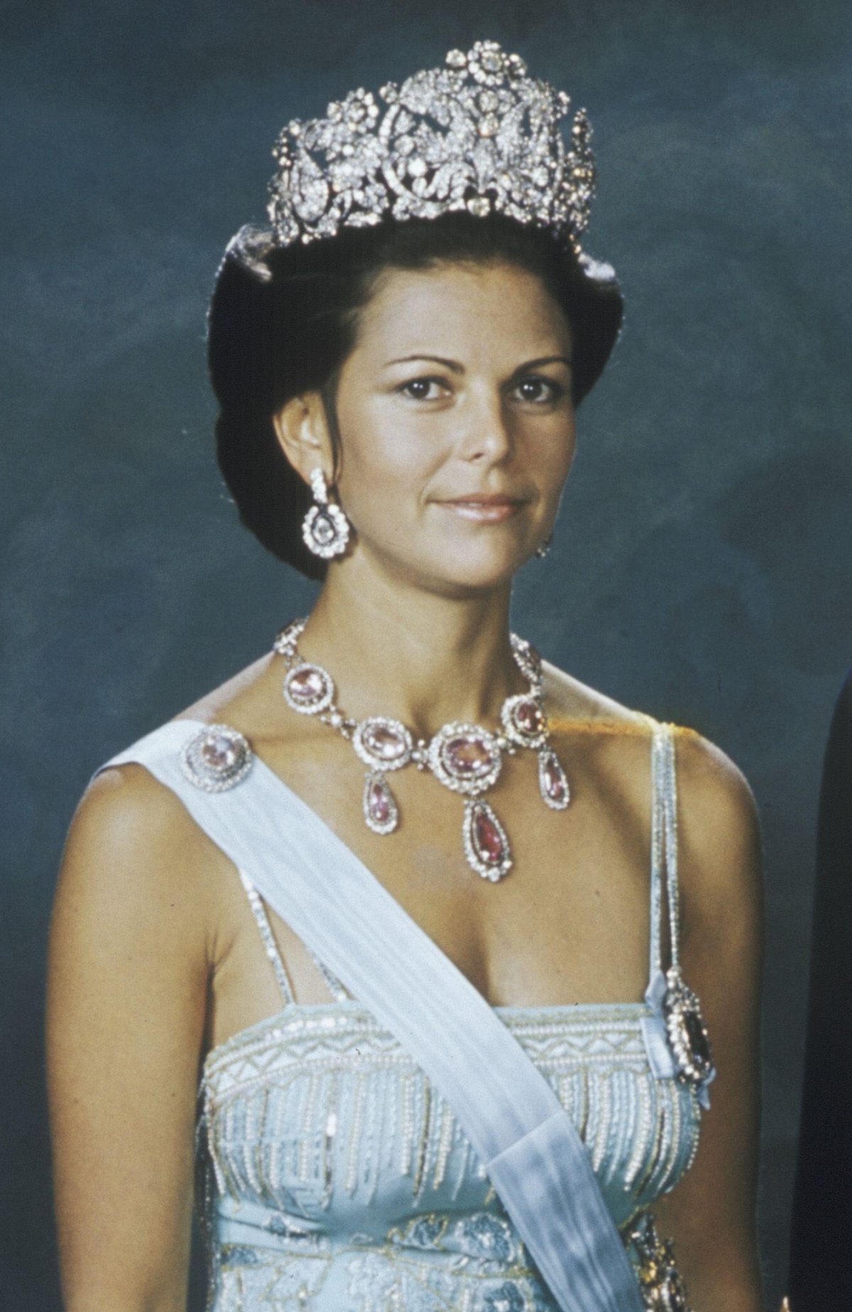 Ritratto ufficiale della Regina Silvia di Svezia, 1976 (Lennart Nilsson/TT News Agency/Alamy)