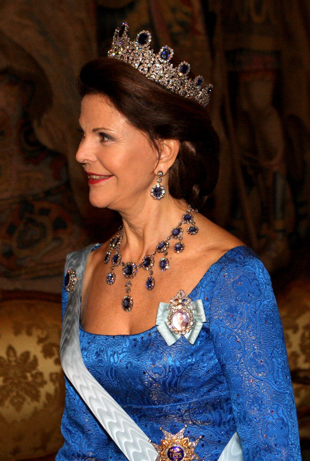 Queen Silvia of Sweden attends the King's Dinner for Nobel laureates at the Royal Palace in Stockholm on December 11, 2007 (Albert Nieboer/RPE/DPA Picture Alliance Archive/Alamy)