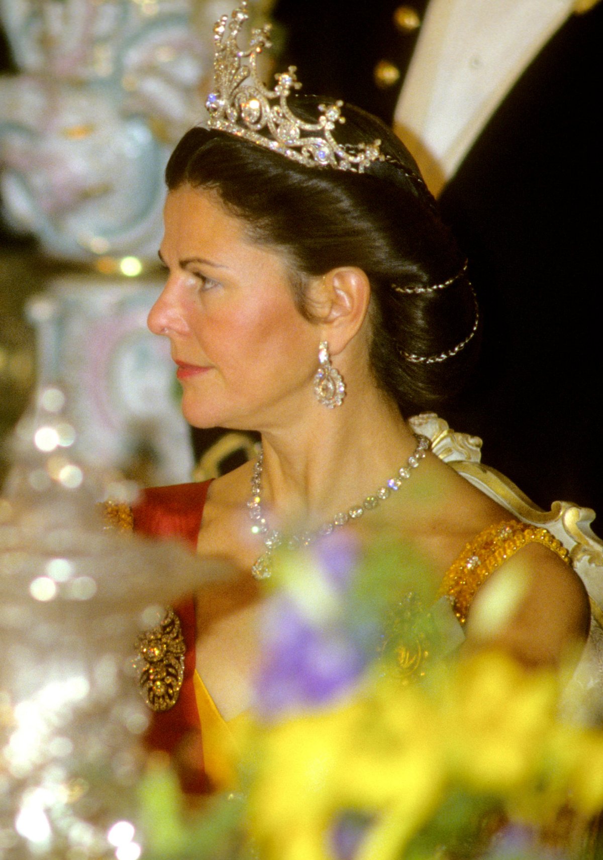 Regina Silvia di Svezia partecipa a un banchetto di stato in onore del Presidente in visita del Portogallo il 9 ottobre 1990 (Roger Tillberg/Alamy)