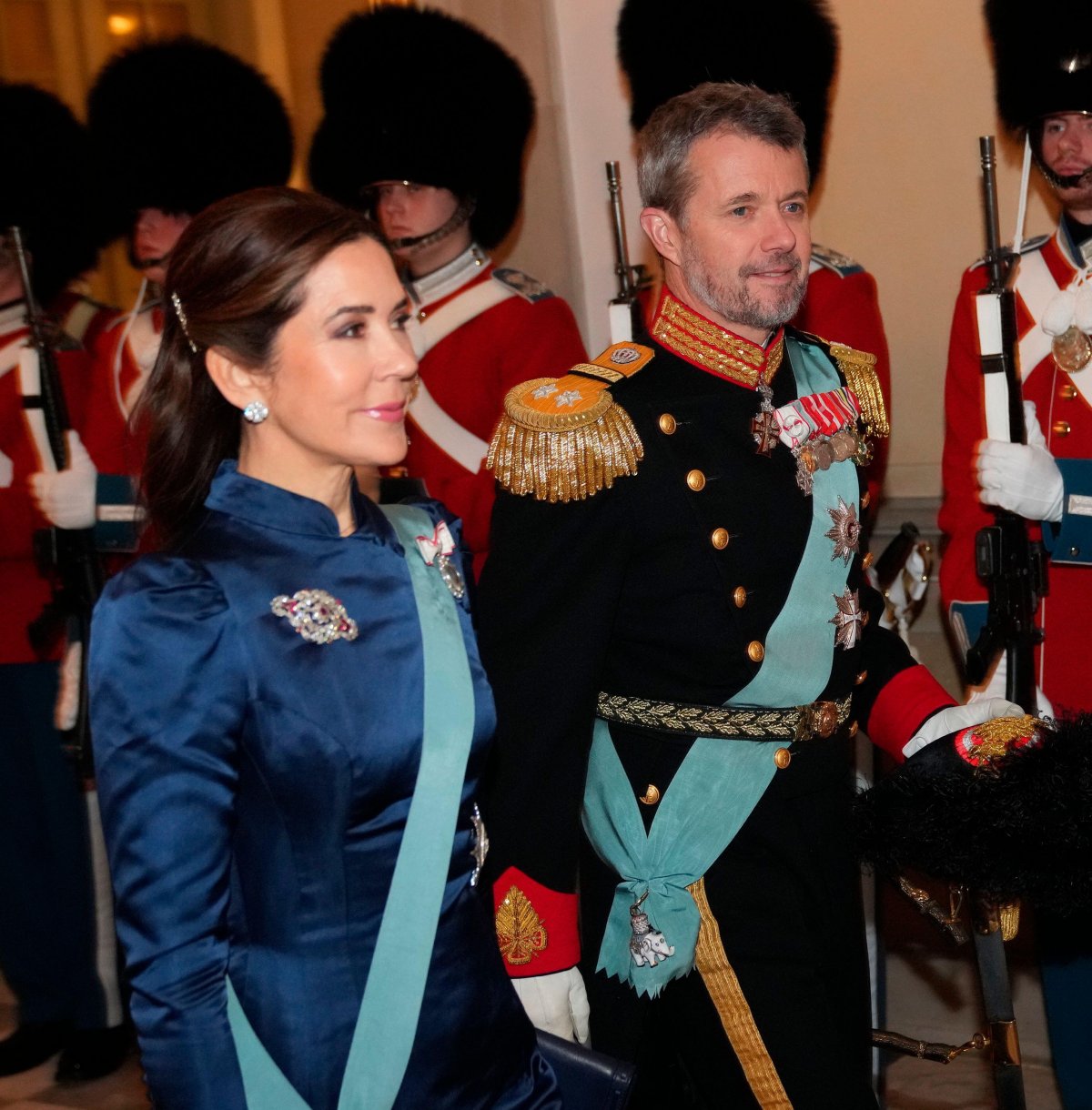 Il Principe Ereditario Frederik e la Principessa Ereditiera Mary di Danimarca partecipano a una ricezione di Capodanno per i membri del Corpo Diplomatico al Palazzo di Christiansborg a Copenhagen il 3 gennaio 2024 (Ritzau/Alamy)